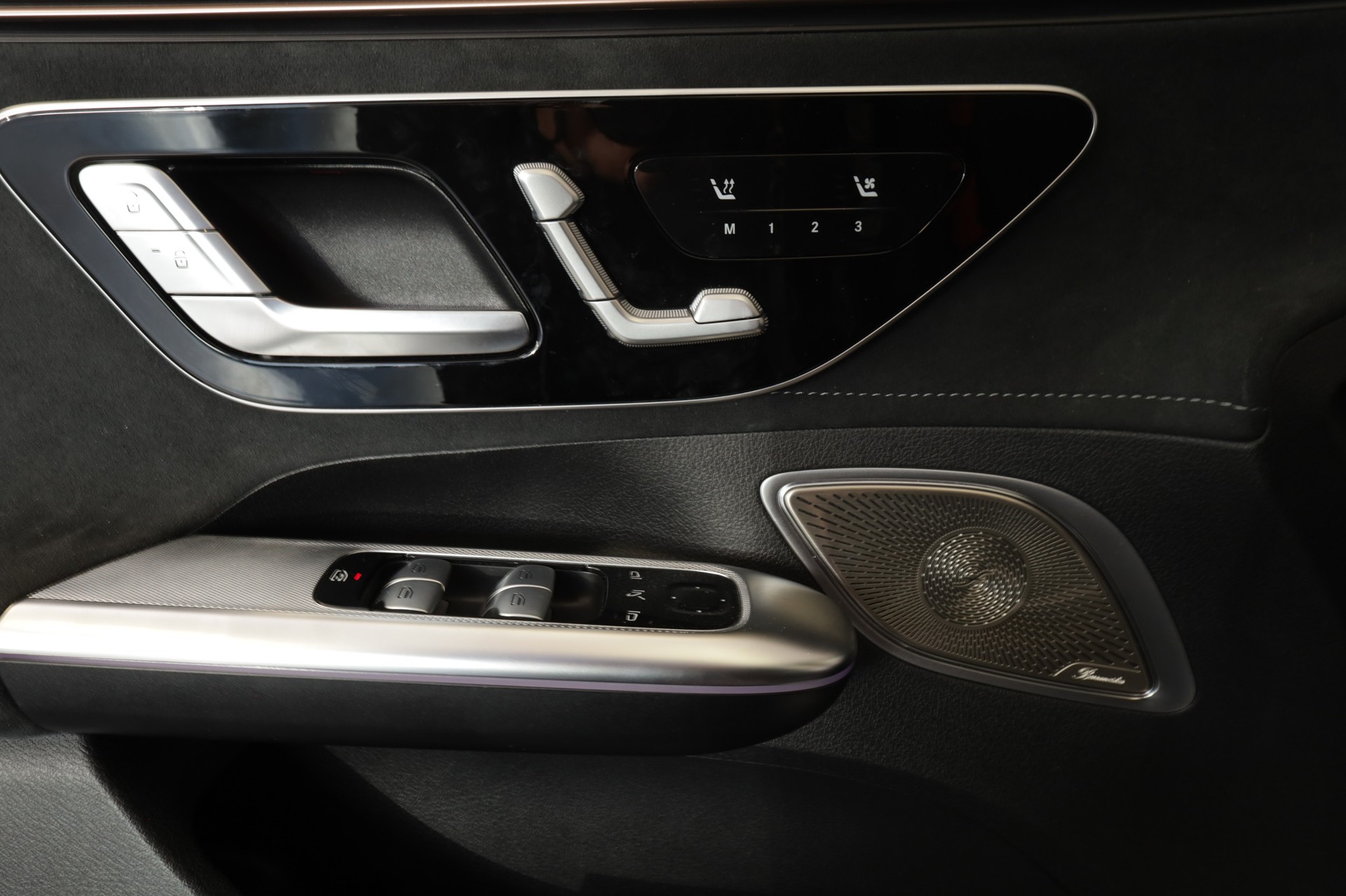 MERCEDES-BENZ EQE 43 AMG 4 Matic-image-19
