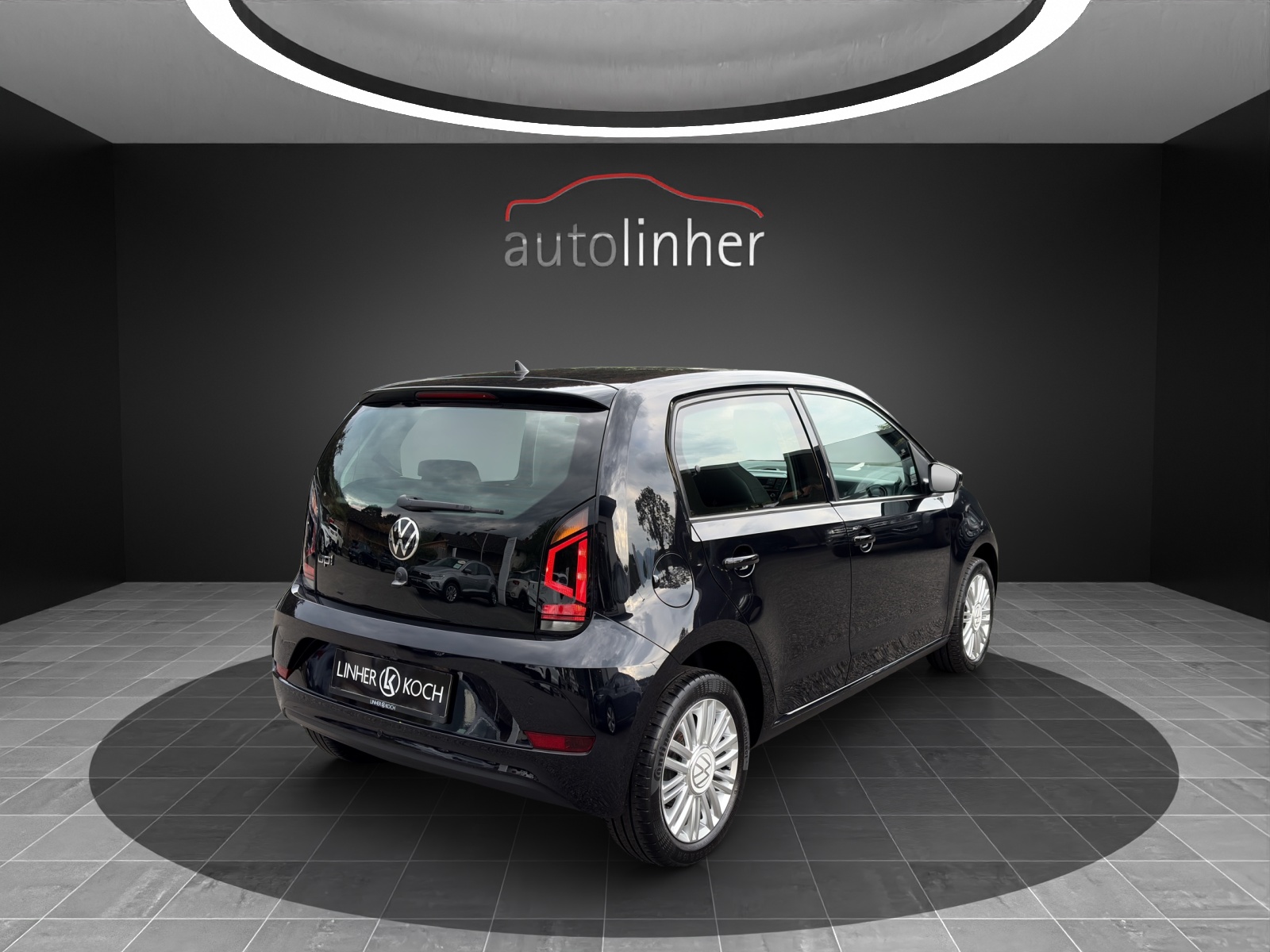 VW Up 1.0 MPI Black Edition-image-4