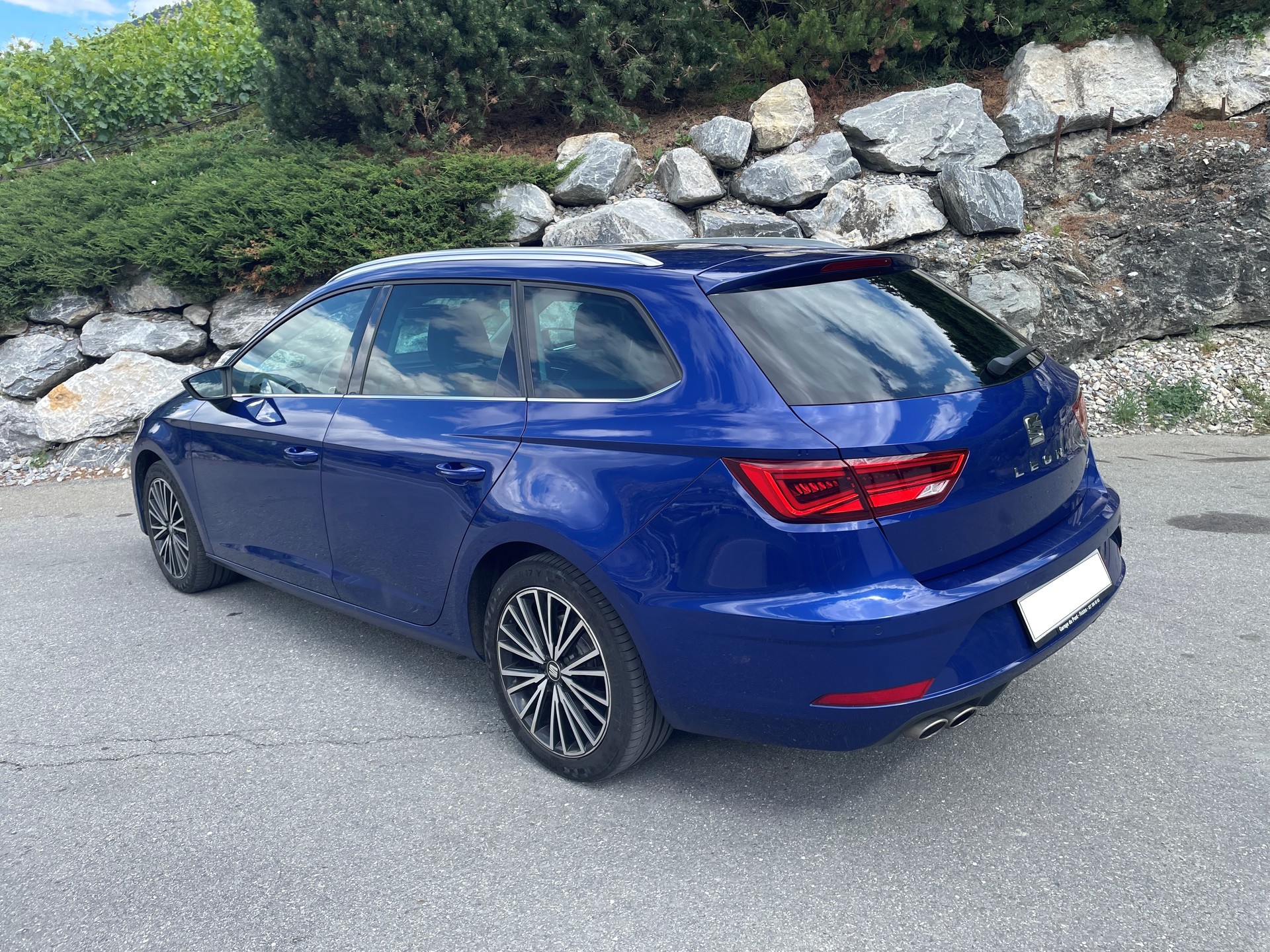 SEAT Leon ST 2.0 TDI Xcellence 4Drive DSG-image-3