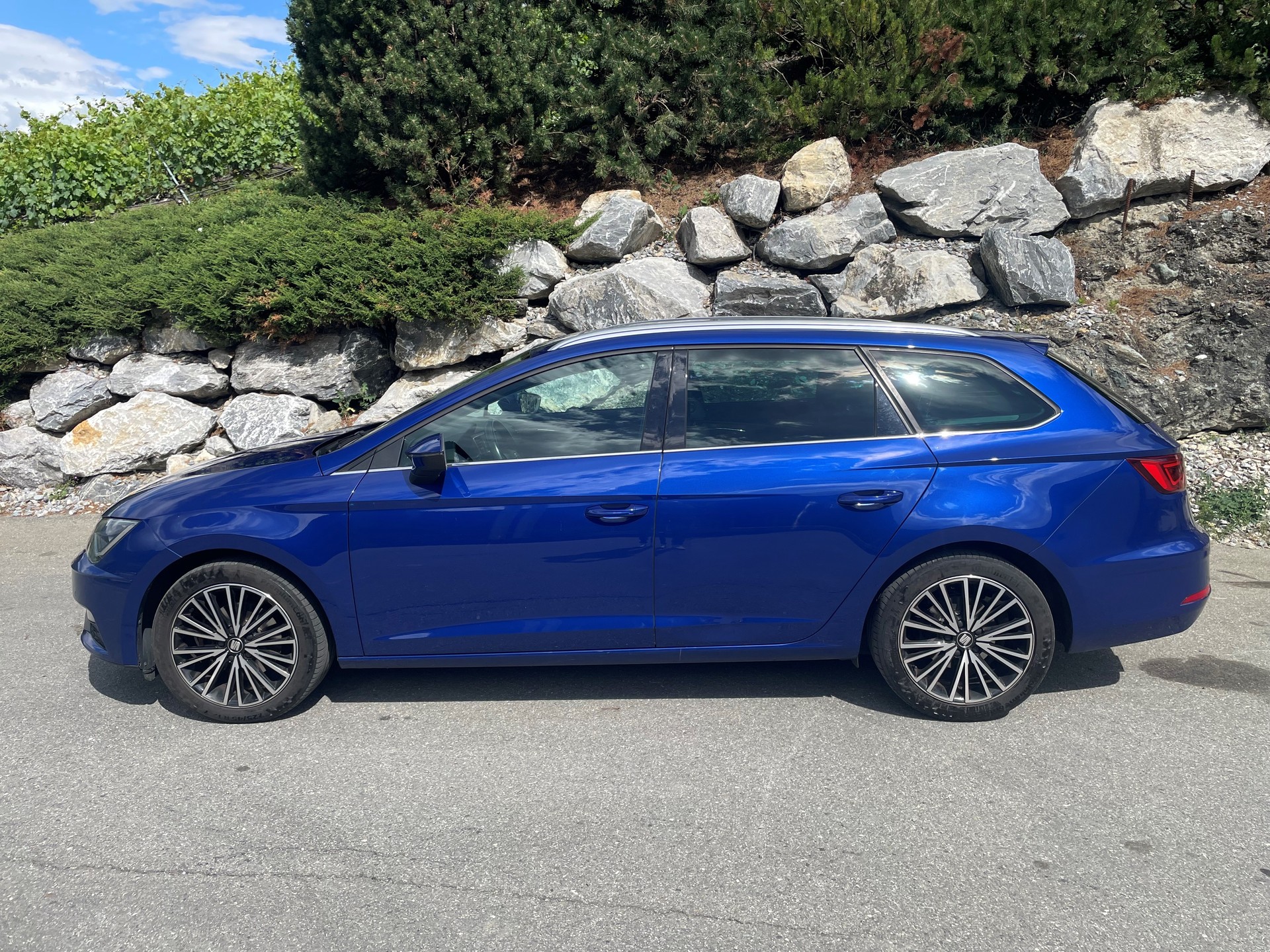 SEAT Leon ST 2.0 TDI Xcellence 4Drive DSG-image-2