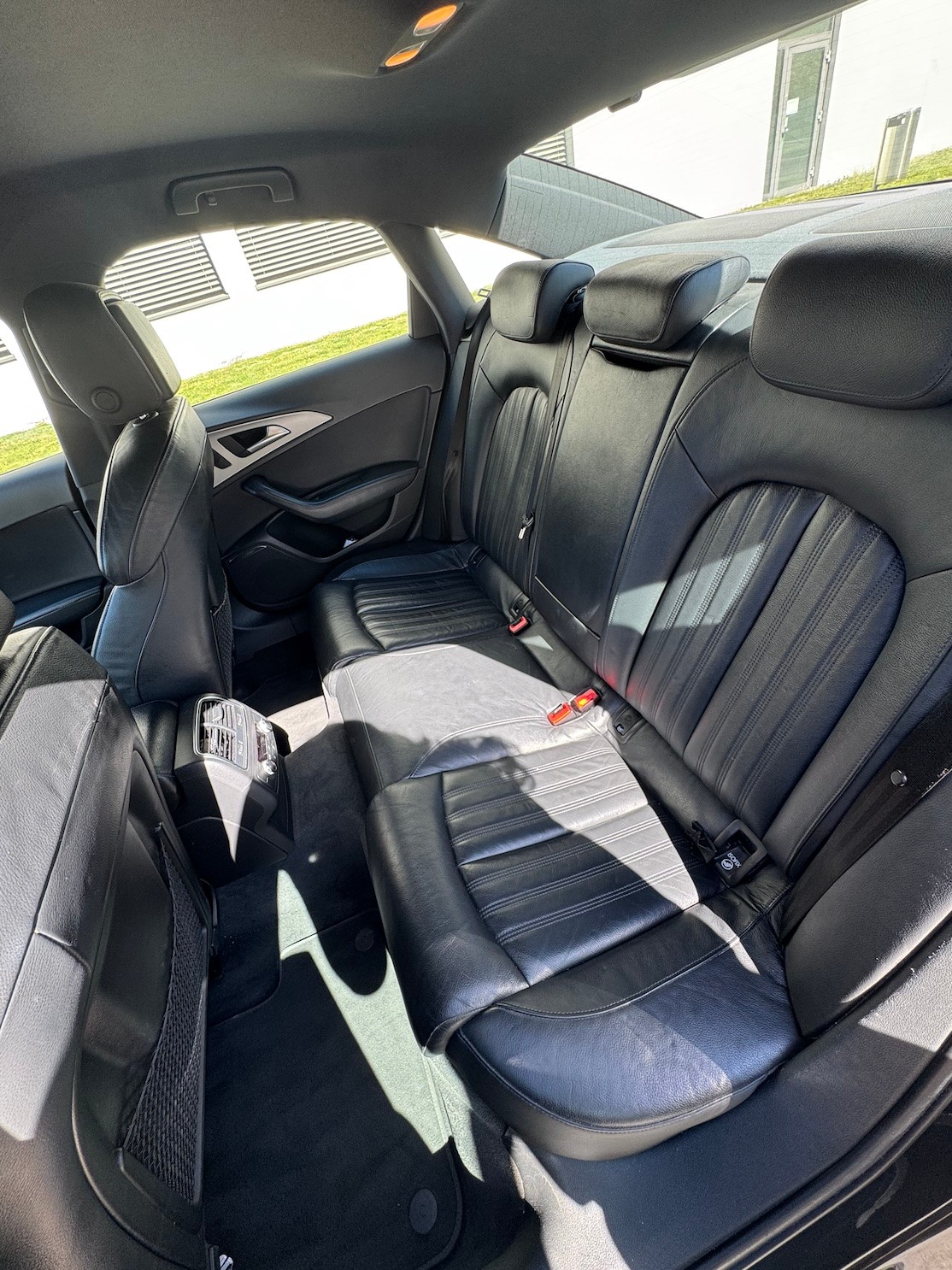 AUDI 3.0 V6 TFSI quattro S-Tr.-image-9
