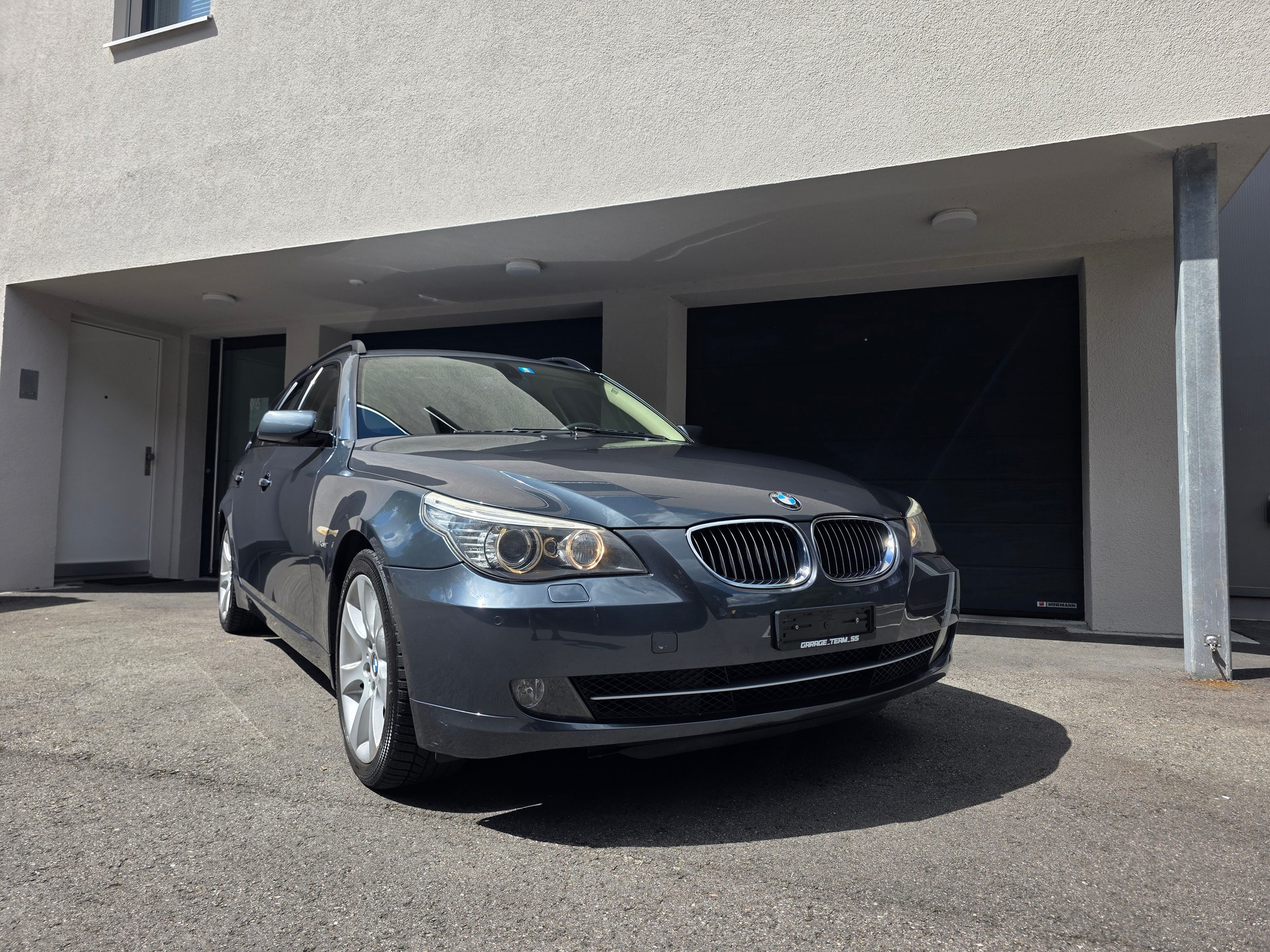 BMW E61 530xd Touring Facelift-image-3