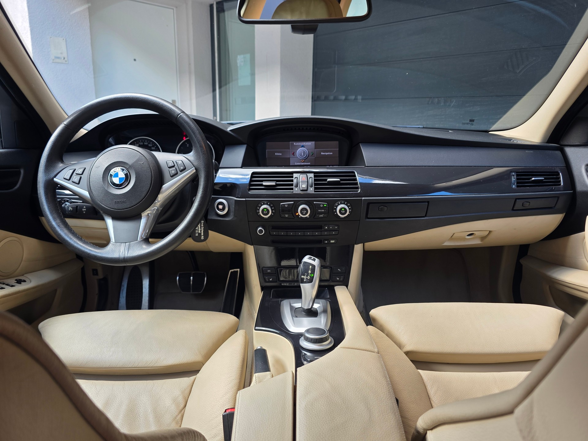 BMW E61 530xd Touring Facelift-image-8