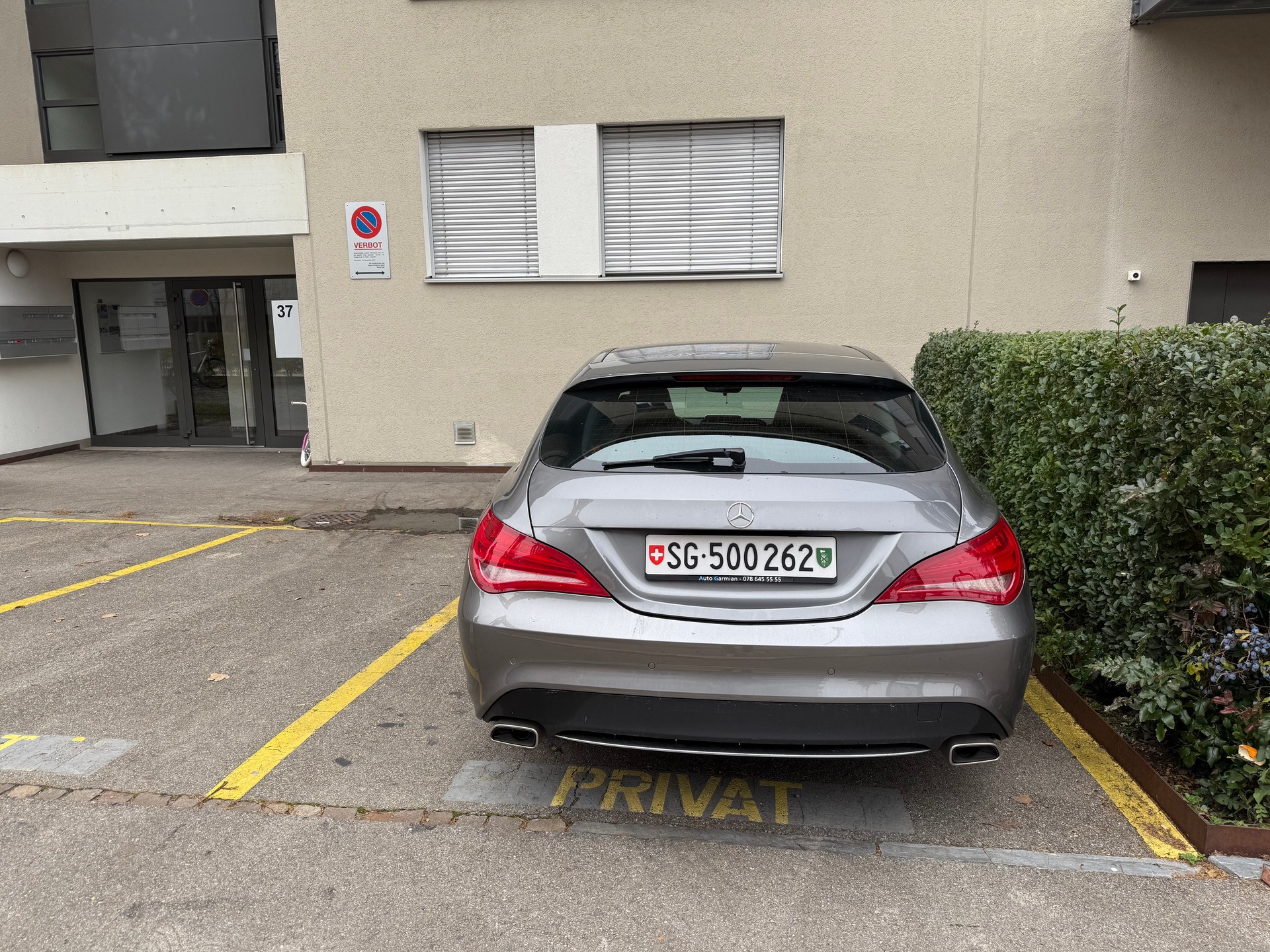MERCEDES-BENZ CLA 180-image-3