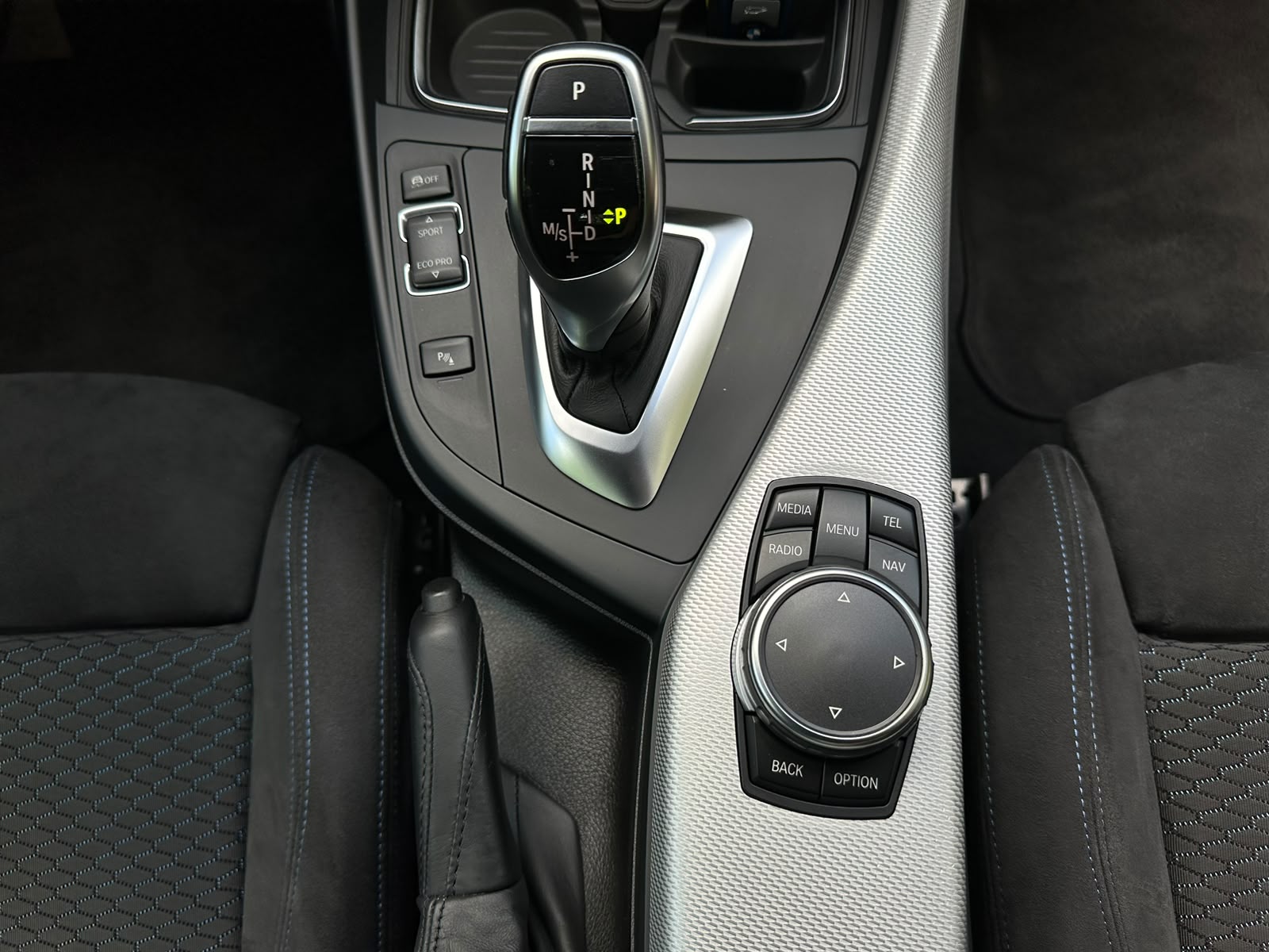 BMW 225d Steptronic-image-18