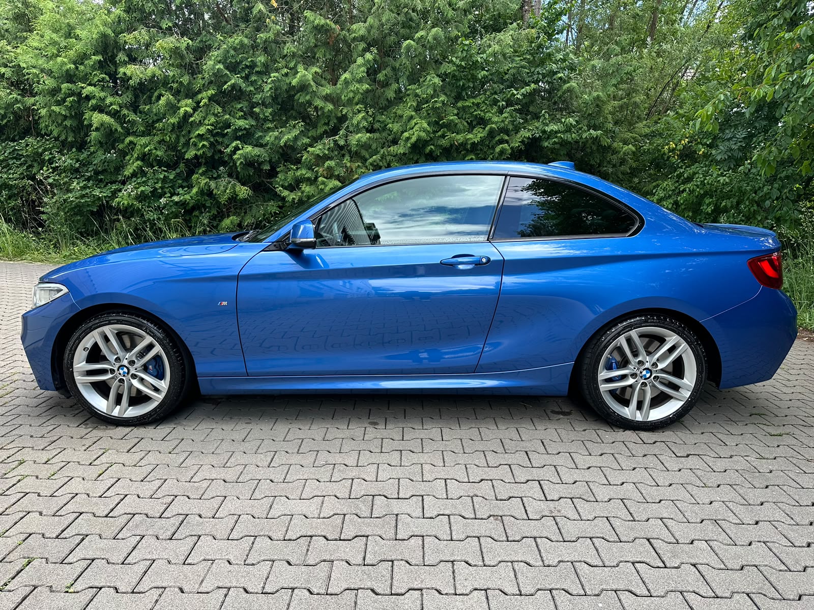 BMW 225d Steptronic-image-1