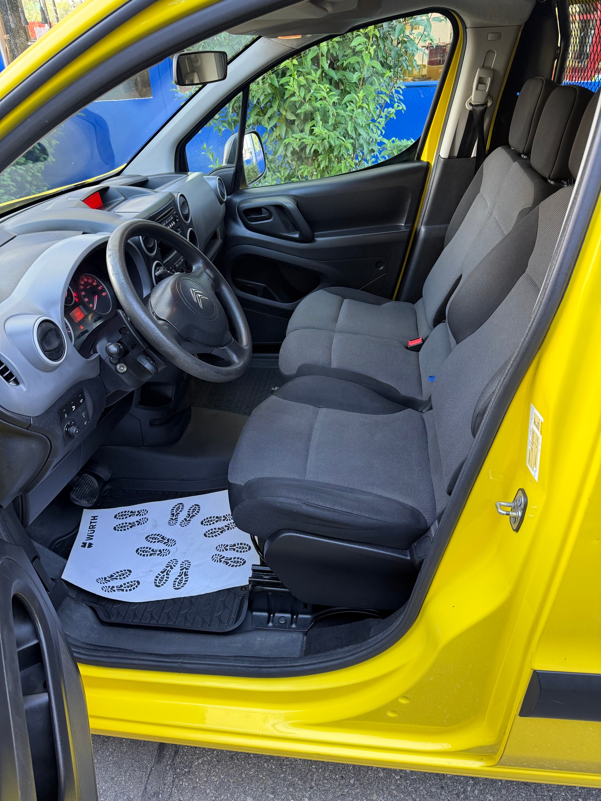 CITROEN Berlingo 1.6 BlueHDi 100 S&S Business ETG6-image-8