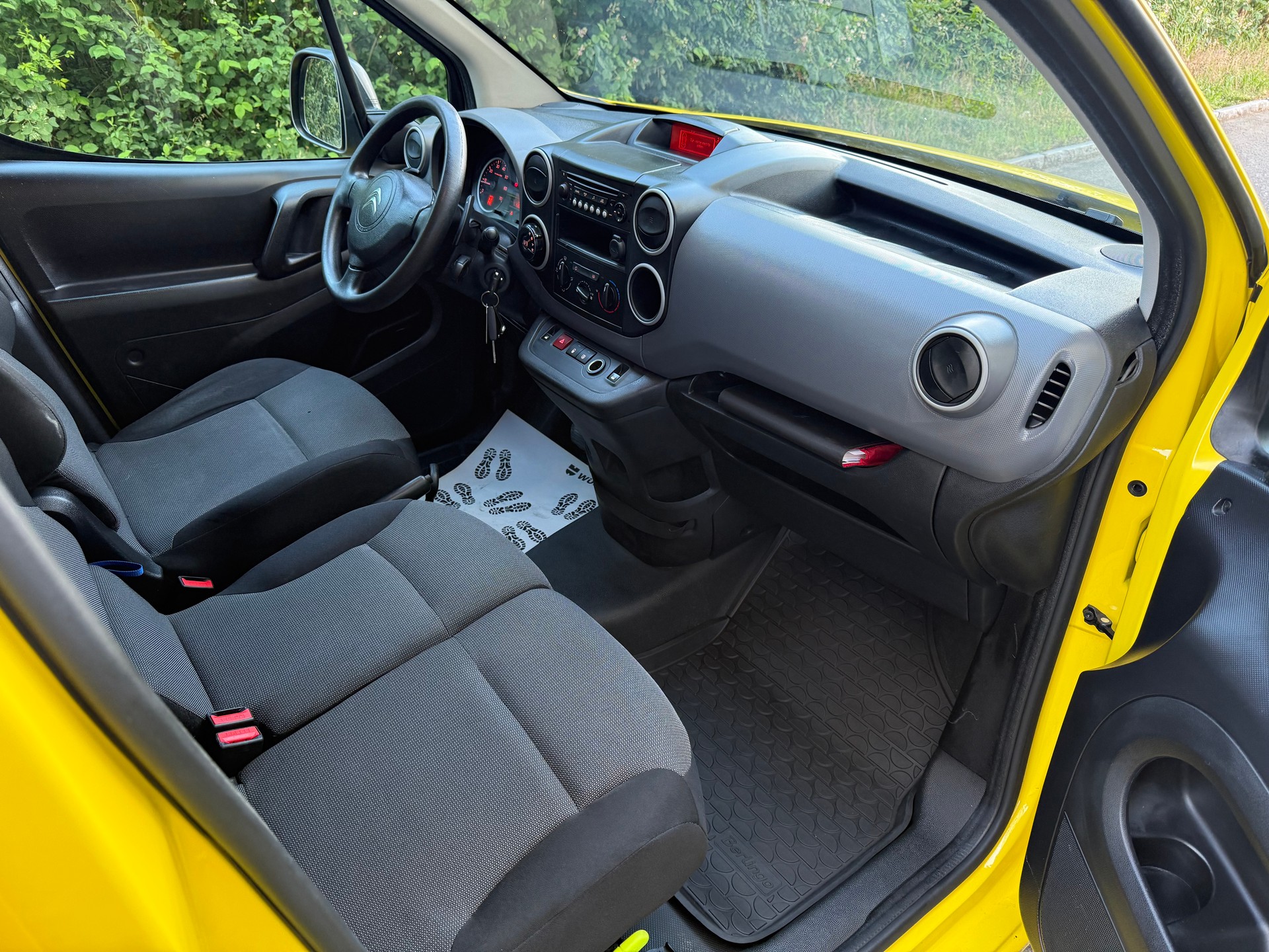 CITROEN Berlingo 1.6 BlueHDi 100 S&S Business ETG6-image-10