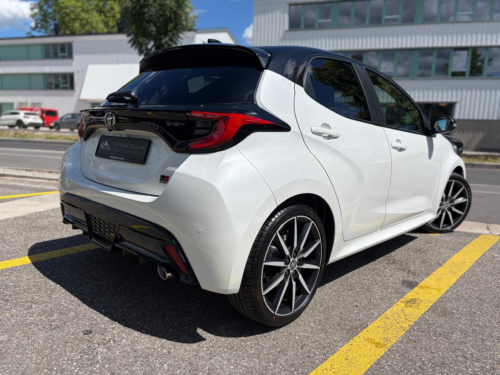 TOYOTA Yaris 1.5 GR Sport e-CVT-image-3