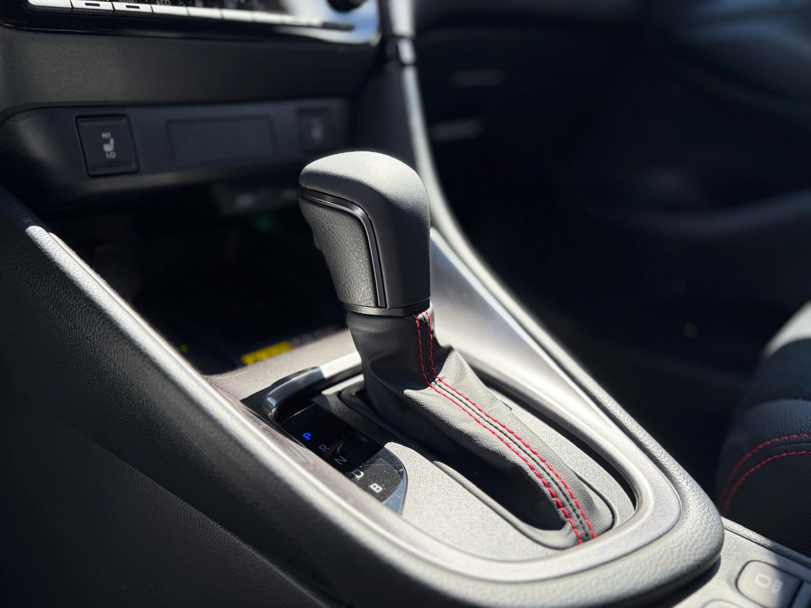 TOYOTA Yaris 1.5 GR Sport e-CVT-image-22