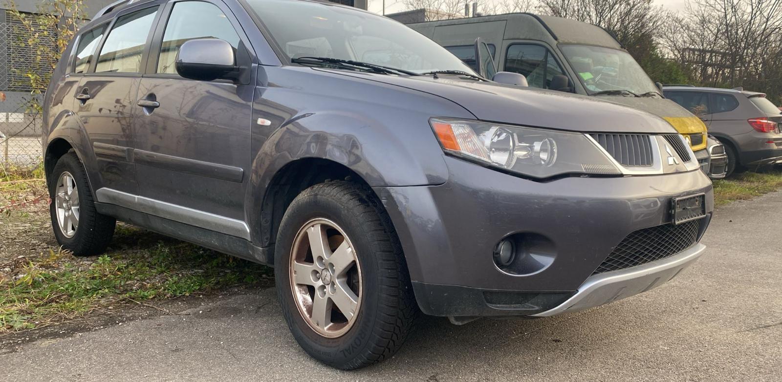 MITSUBISHI Outlander 2.4 Invite 4WD-image-3