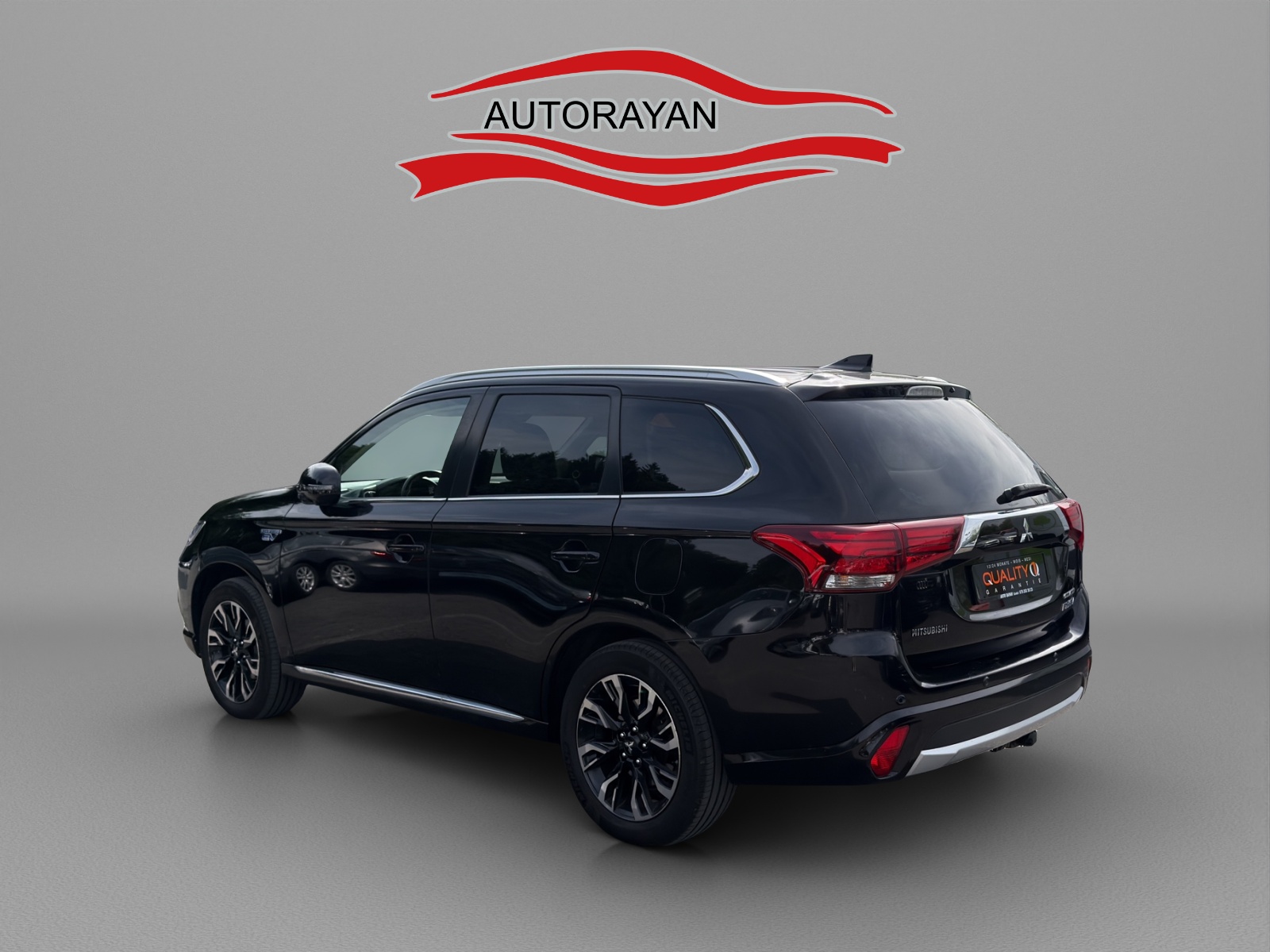 MITSUBISHI Outlander 2.0 PHEV 4WD Automatic-image-5