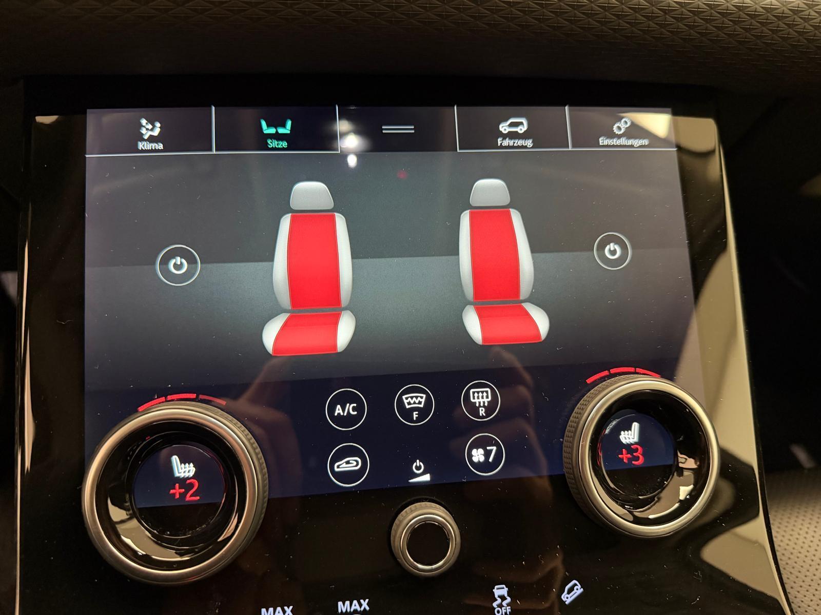 LAND ROVER Range Rover Velar 2.0 T S-image-22