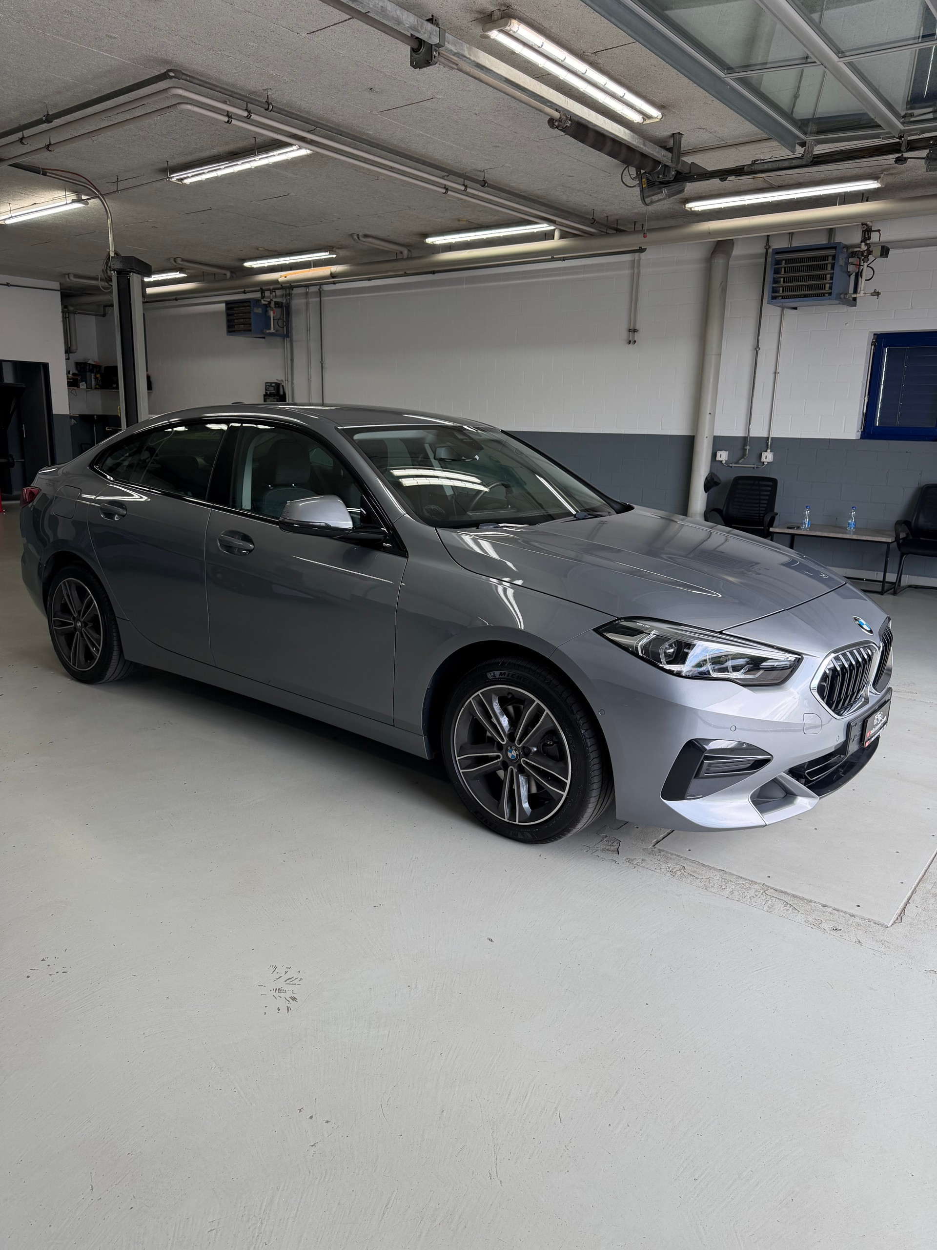 BMW 218i Gran Coupé Sport Line Steptronic-image-3