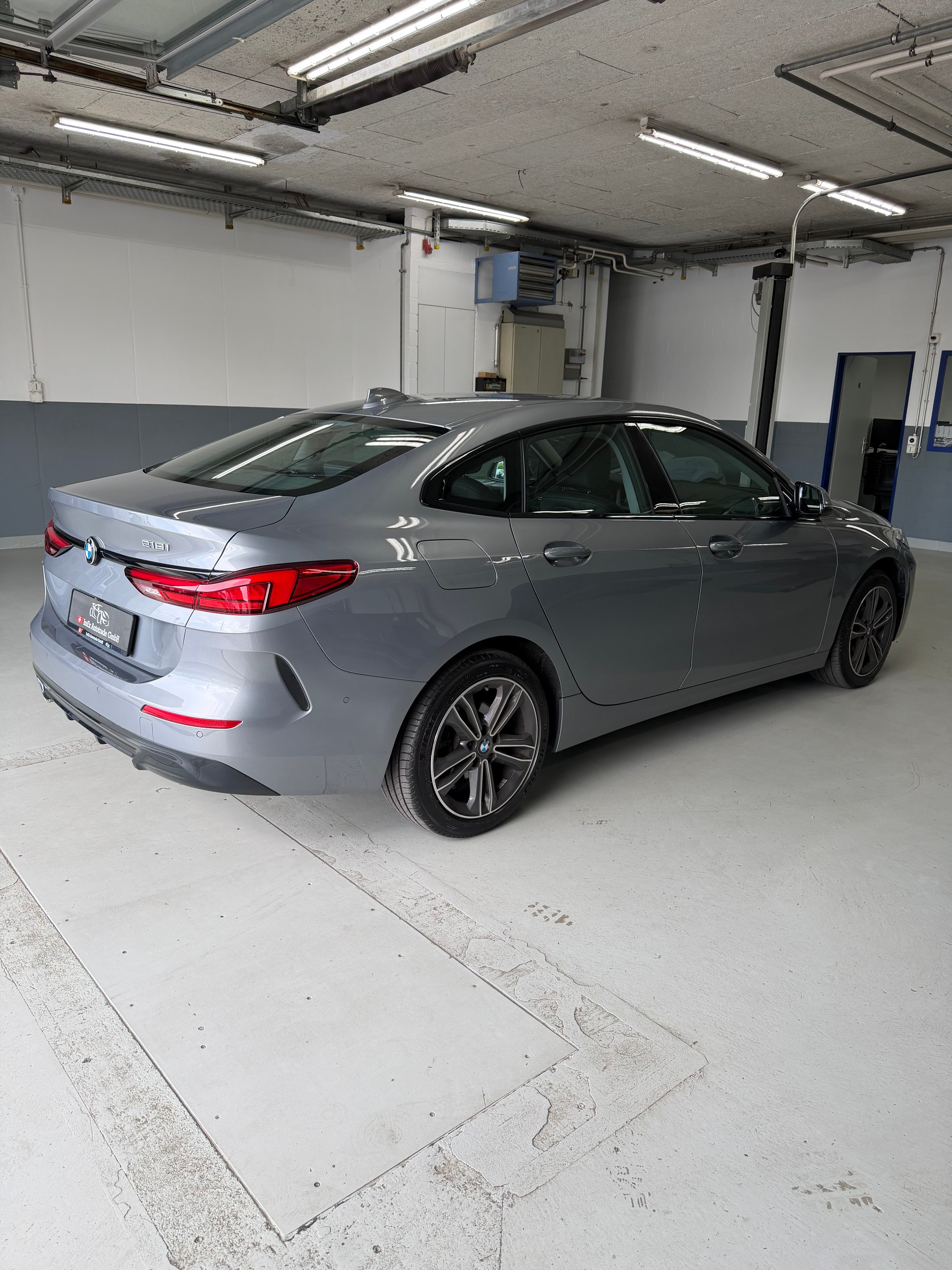 BMW 218i Gran Coupé Sport Line Steptronic-image-6