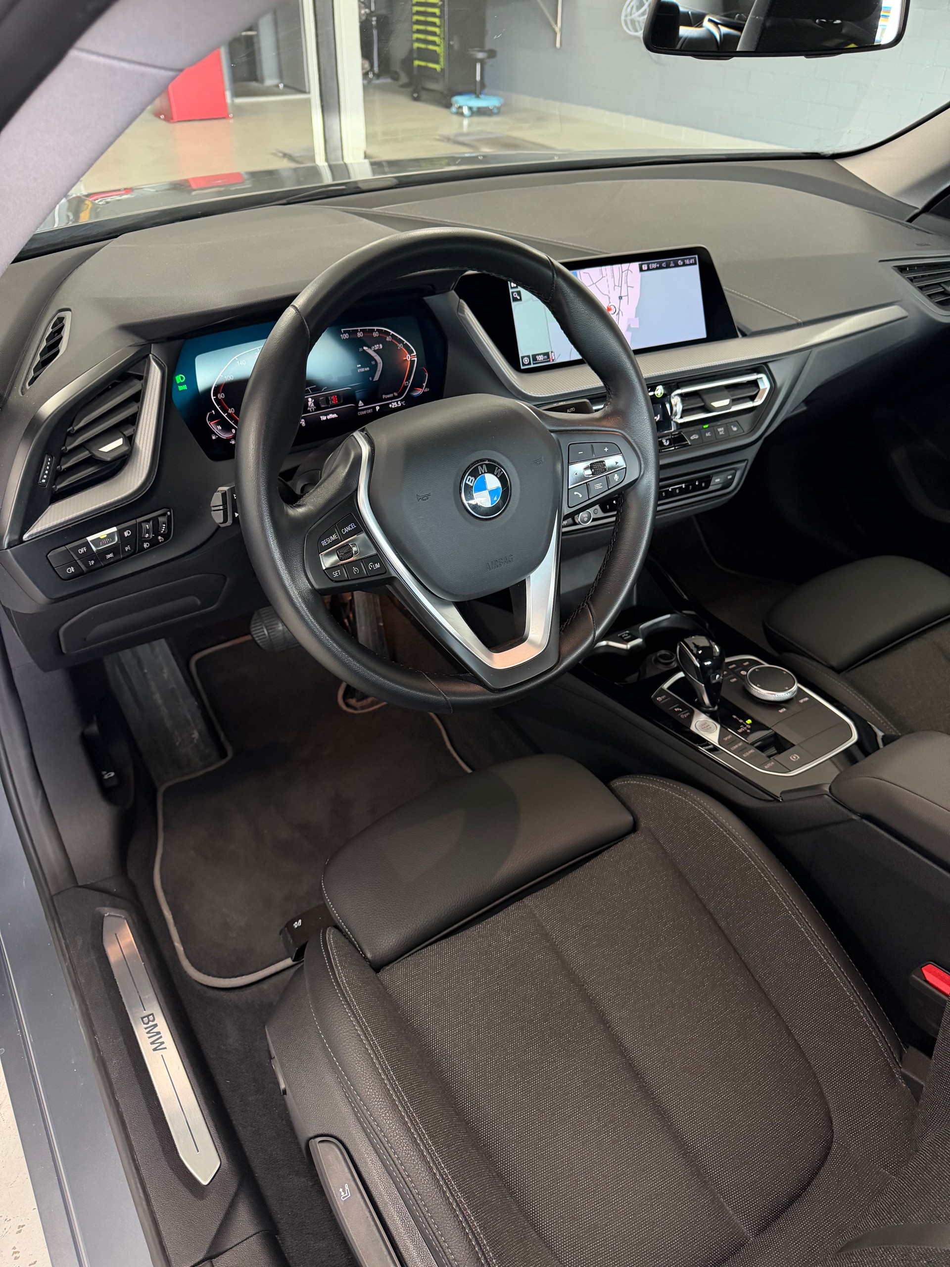 BMW 218i Gran Coupé Sport Line Steptronic-image-7