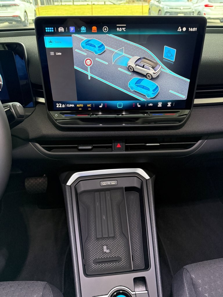 VW T-Roc 1.5 eTSI mHEV Life DSG-image-8