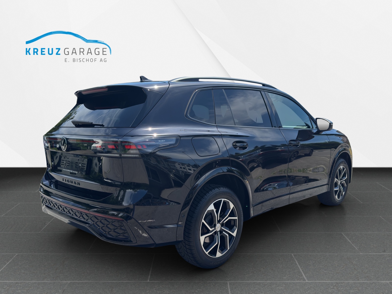VW Tiguan 2.0 TDI SCR R-Line 4Motion DSG-image-4