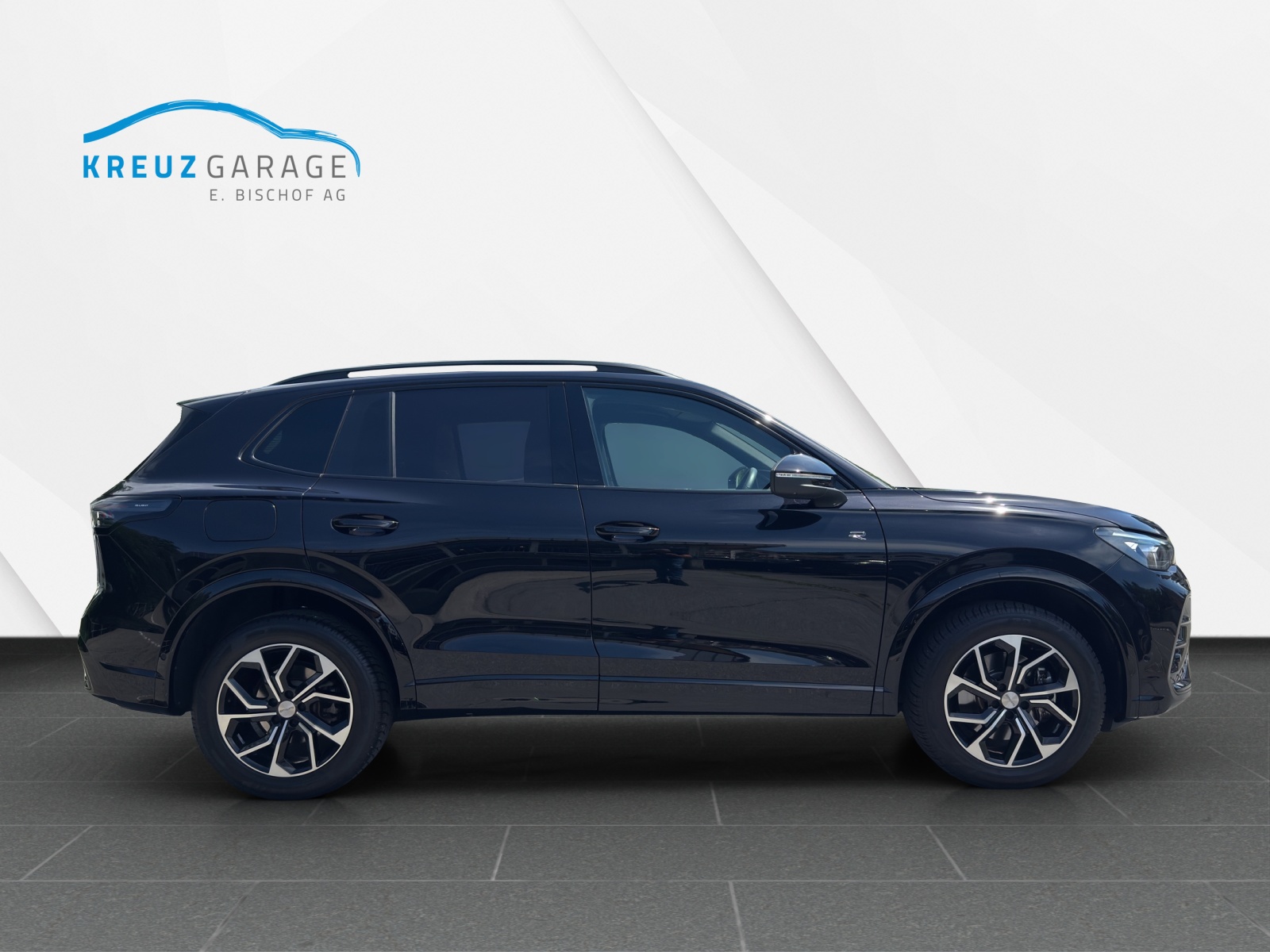 VW Tiguan 2.0 TDI SCR R-Line 4Motion DSG-image-3