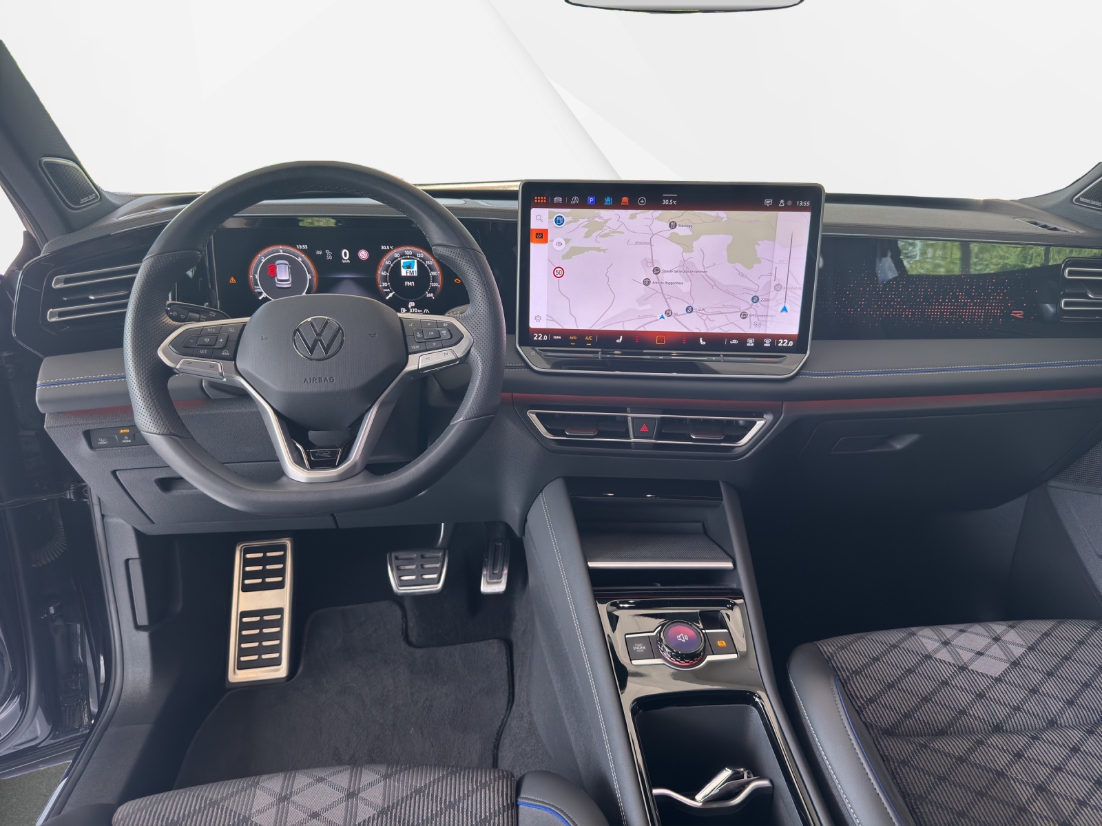 VW Tiguan 2.0 TDI SCR R-Line 4Motion DSG-image-10