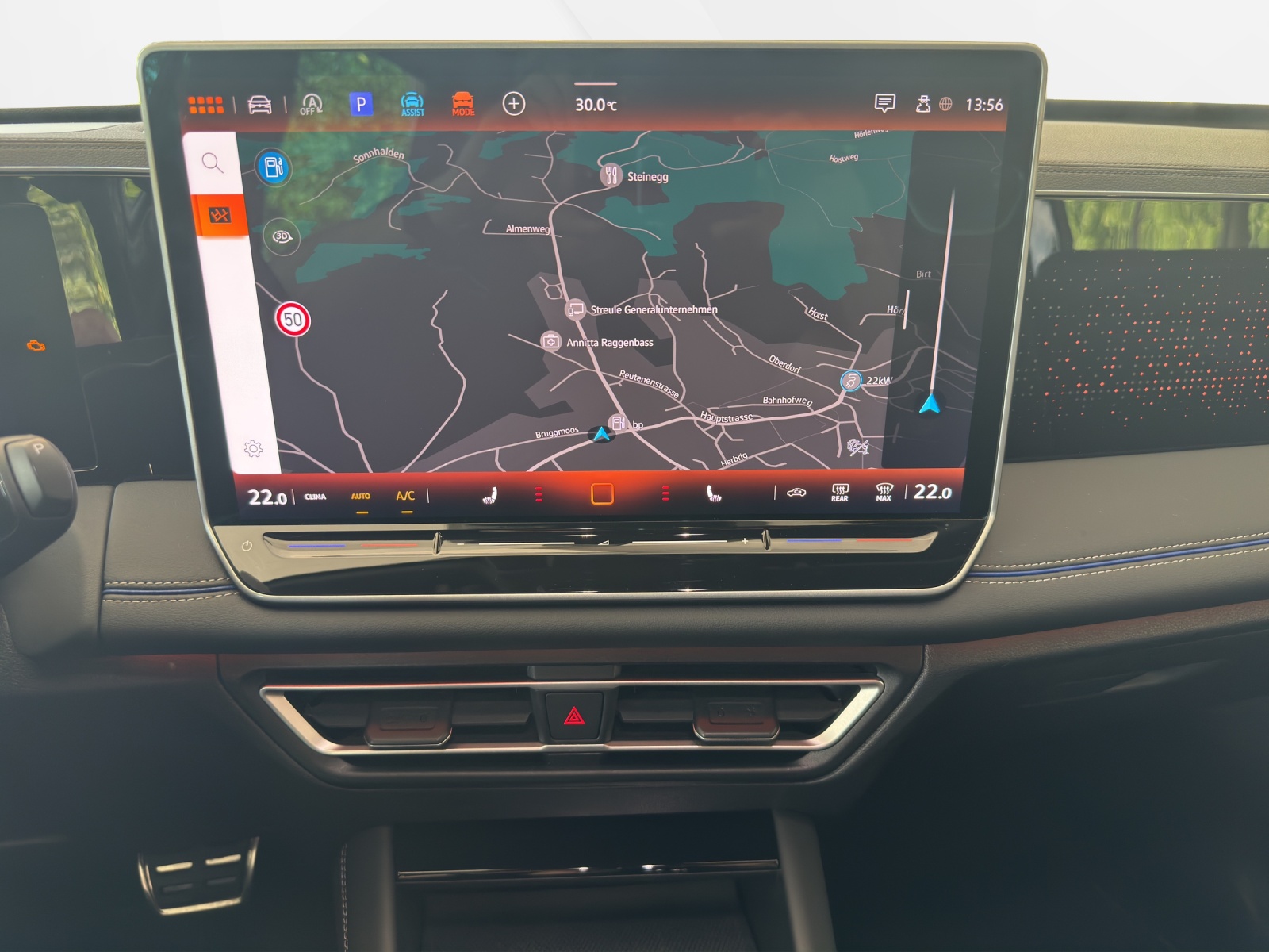 VW Tiguan 2.0 TDI SCR R-Line 4Motion DSG-image-14