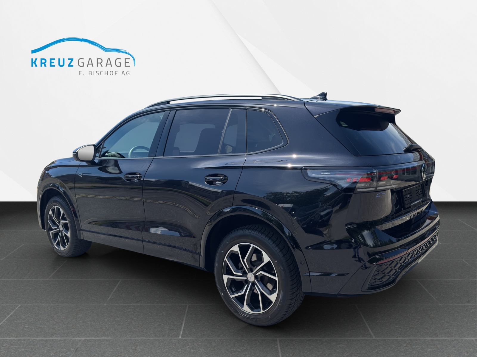 VW Tiguan 2.0 TDI SCR R-Line 4Motion DSG-image-6