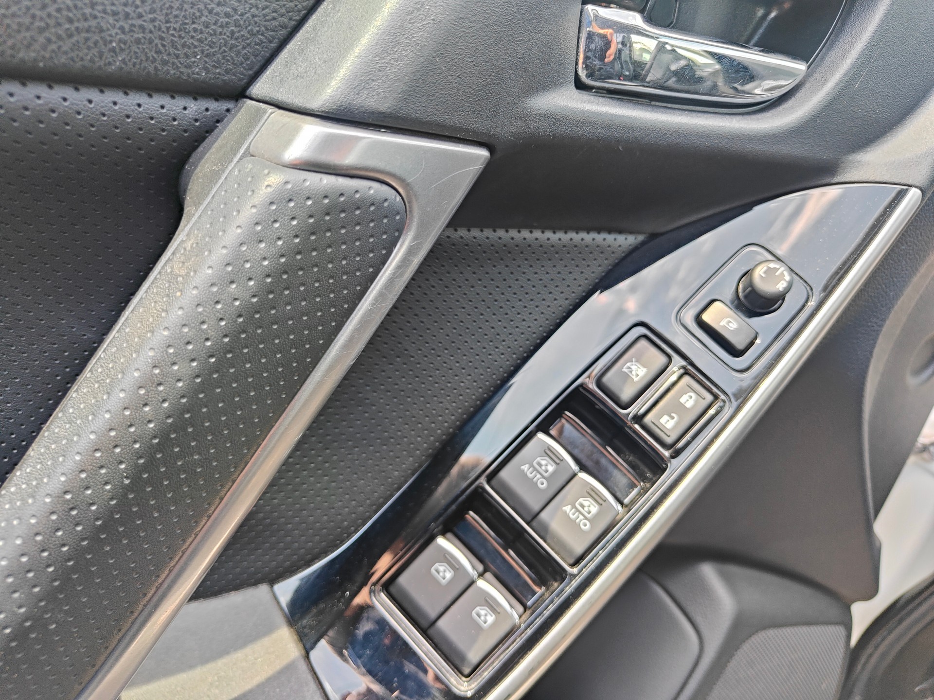 SUBARU Forester 2.0XT Sport Lineartronic-image-11