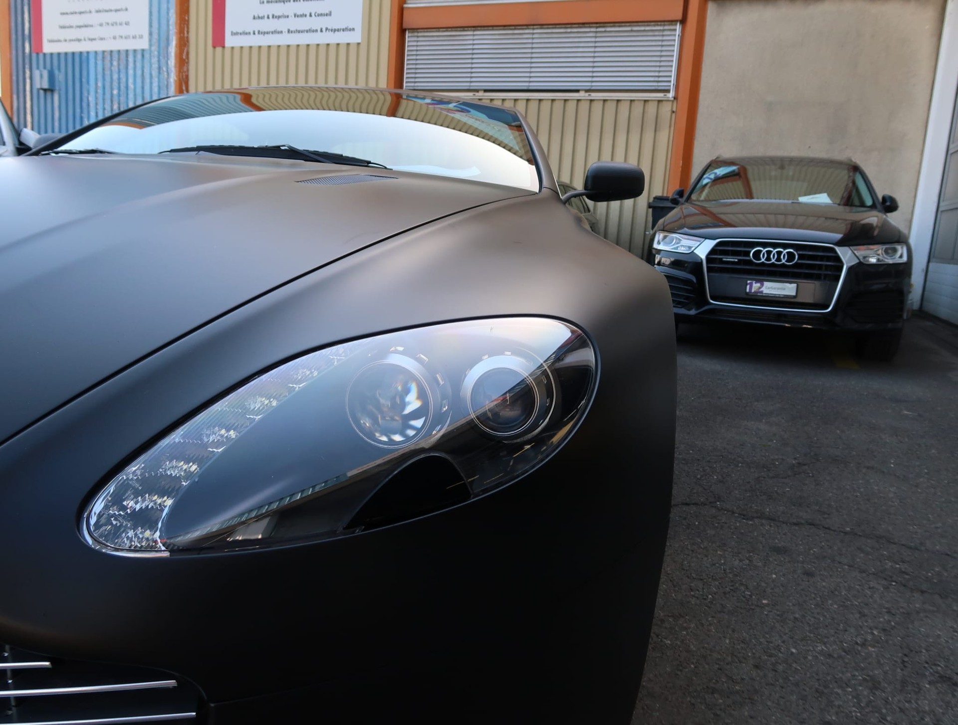 ASTON MARTIN V8 Vantage 4.3-image-9