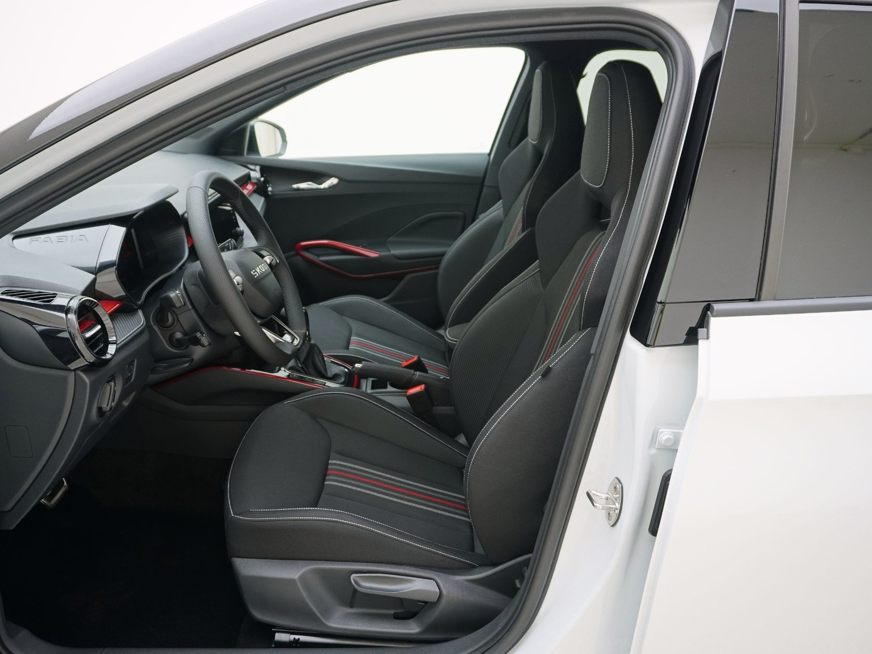 SKODA Fabia 1.0 TSI Monte Carlo DSG-image-11