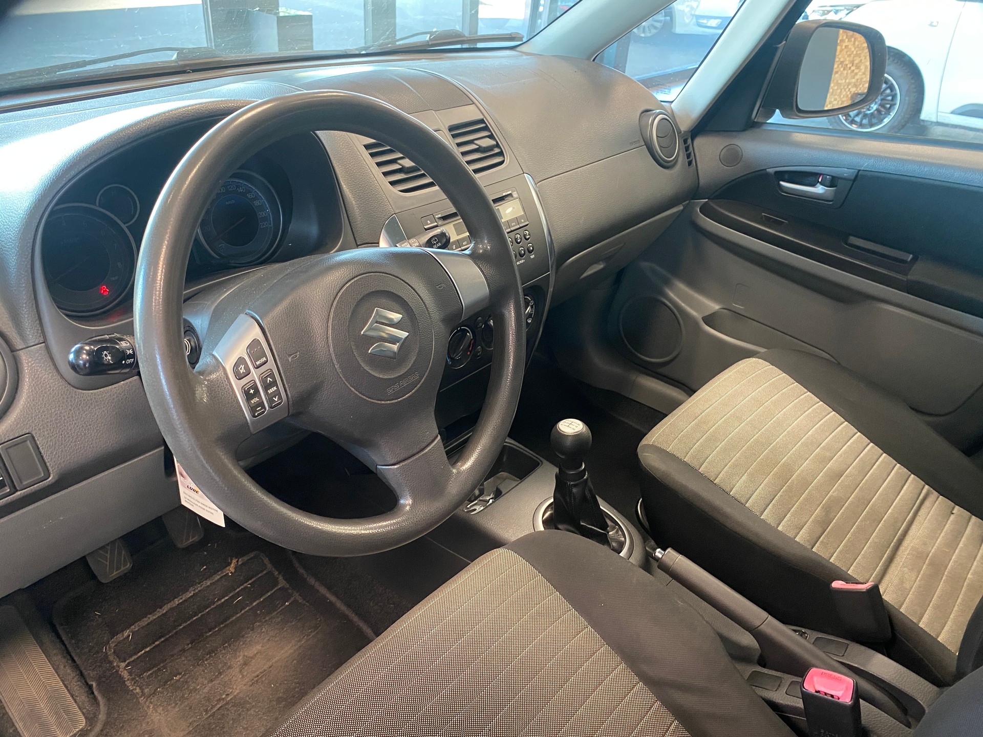 SUZUKI SX4 1.6 16V GL 4WD-image-4