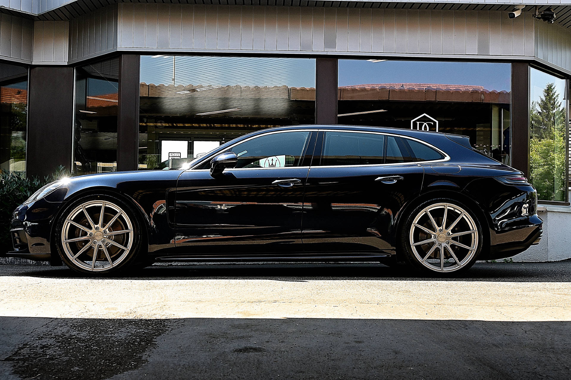PORSCHE Panamera Sport Turismo 2.9 V6 4 E-Hybrid-showroom-element-3