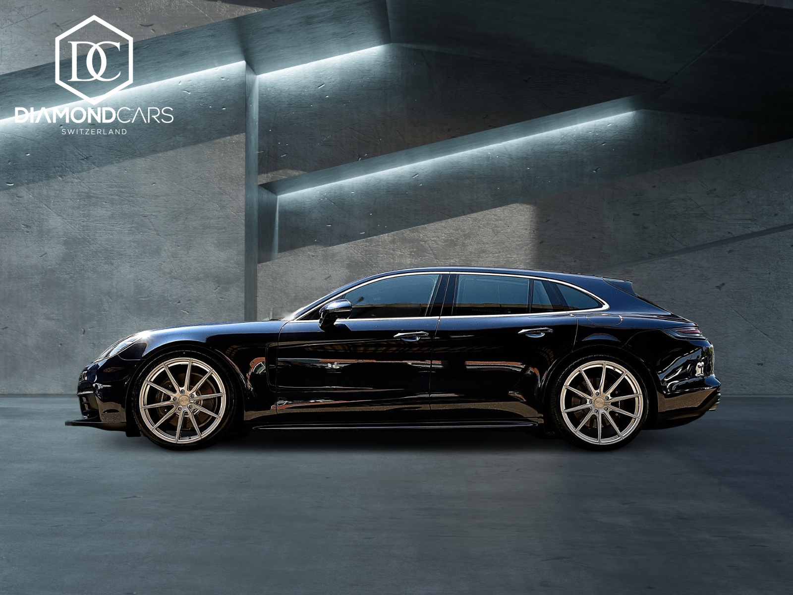 PORSCHE Panamera Sport Turismo 2.9 V6 4 E-Hybrid-showroom-element-3