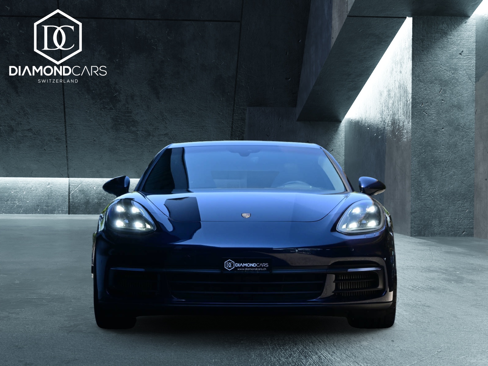 PORSCHE Panamera Sport Turismo 2.9 V6 4 E-Hybrid-showroom-element-1