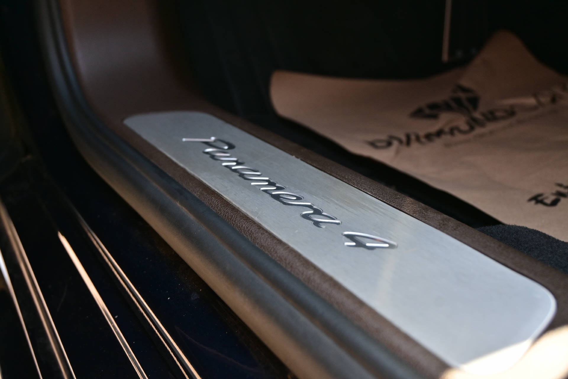 PORSCHE Panamera Sport Turismo 2.9 V6 4 E-Hybrid-image-11