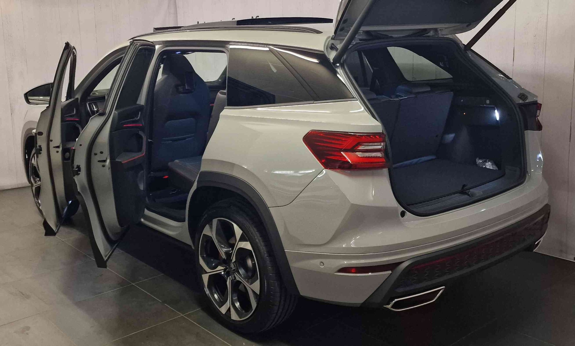 SKODA Kodiaq 2.0 TSI RS 4x4-image-20