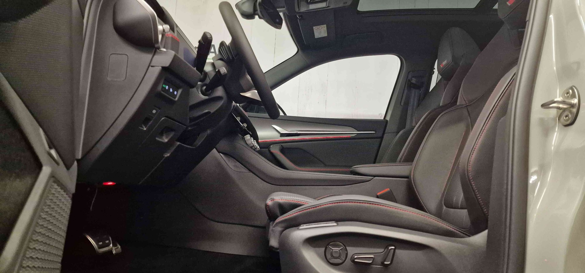 SKODA Kodiaq 2.0 TSI RS 4x4-image-4