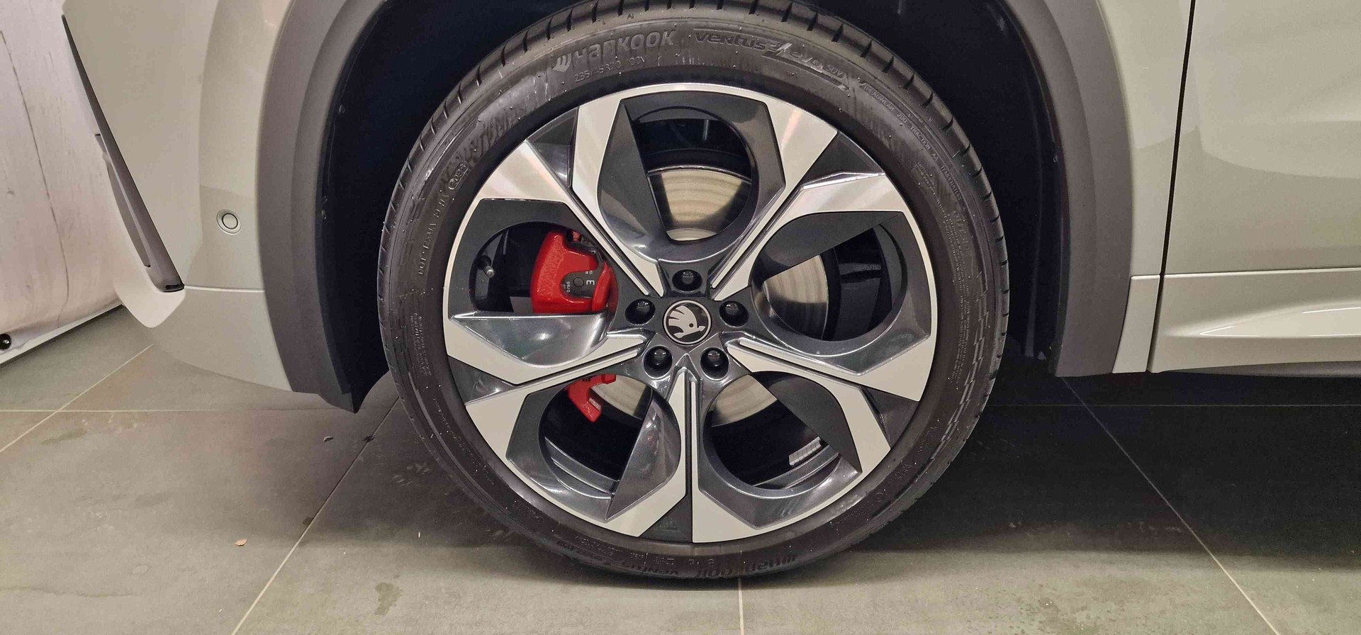 SKODA Kodiaq 2.0 TSI RS 4x4-showroom-element-3