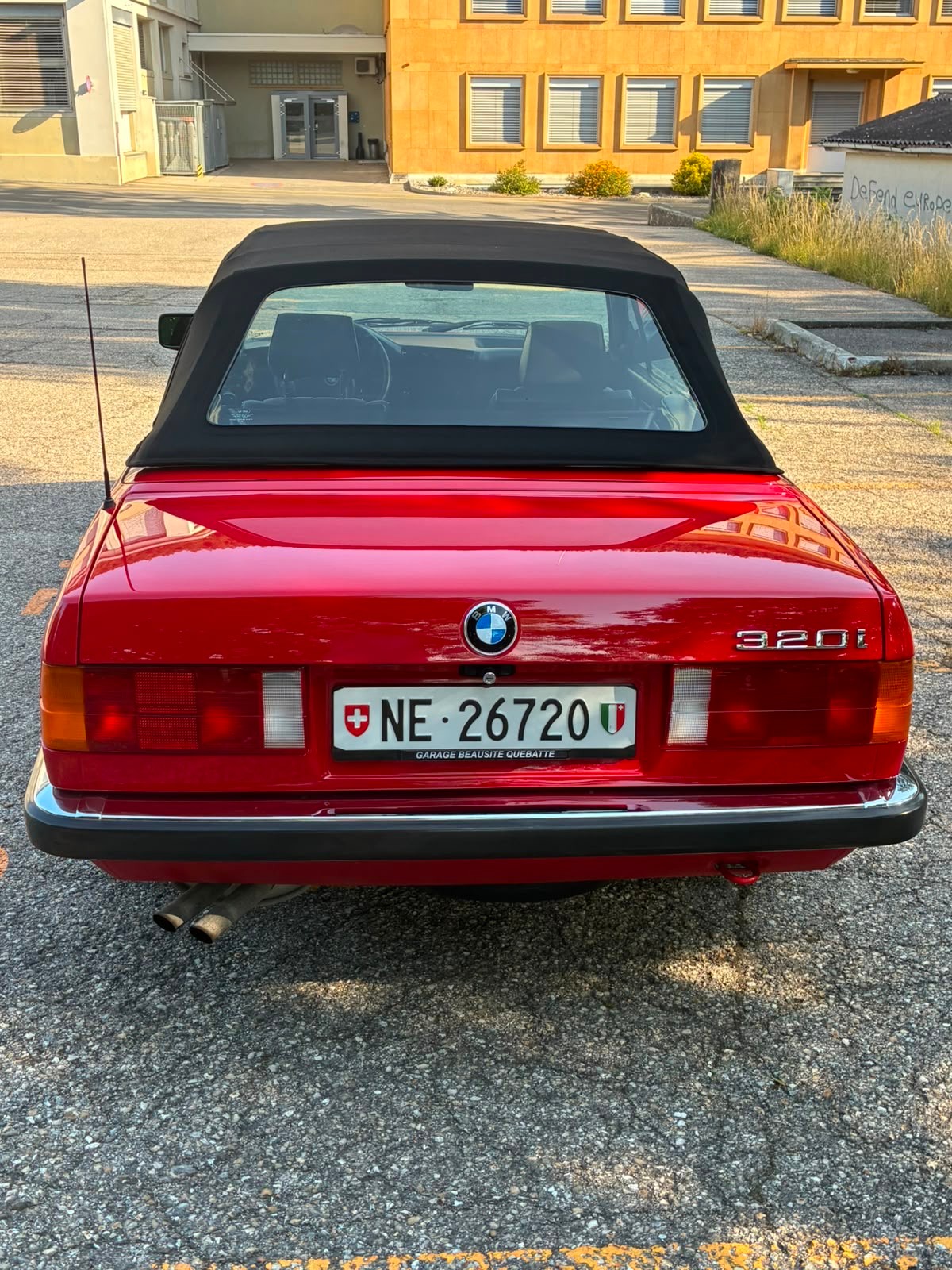 BMW 320-image-1