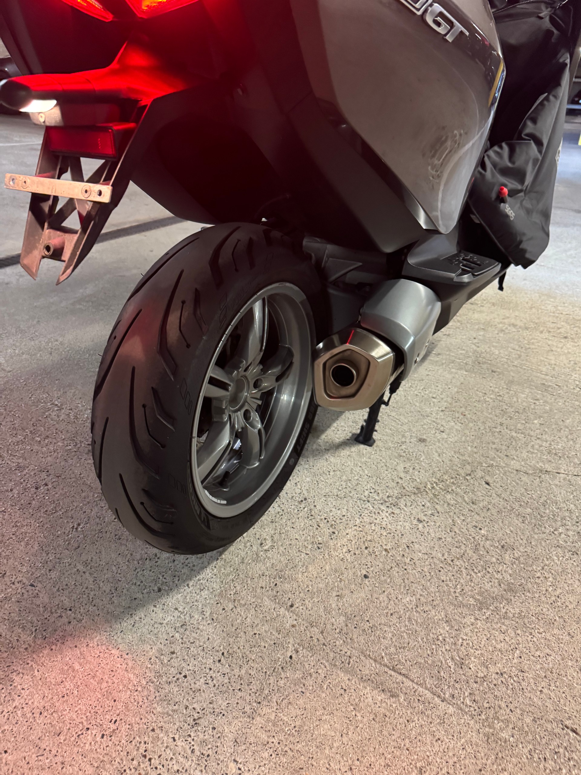 BMW C 650 GT ABS-image-10