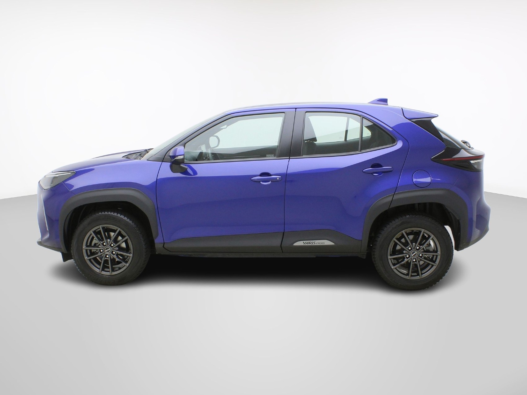TOYOTA Yaris Cross 1.5 VVT-i HSD Trend AWD-i-image-2