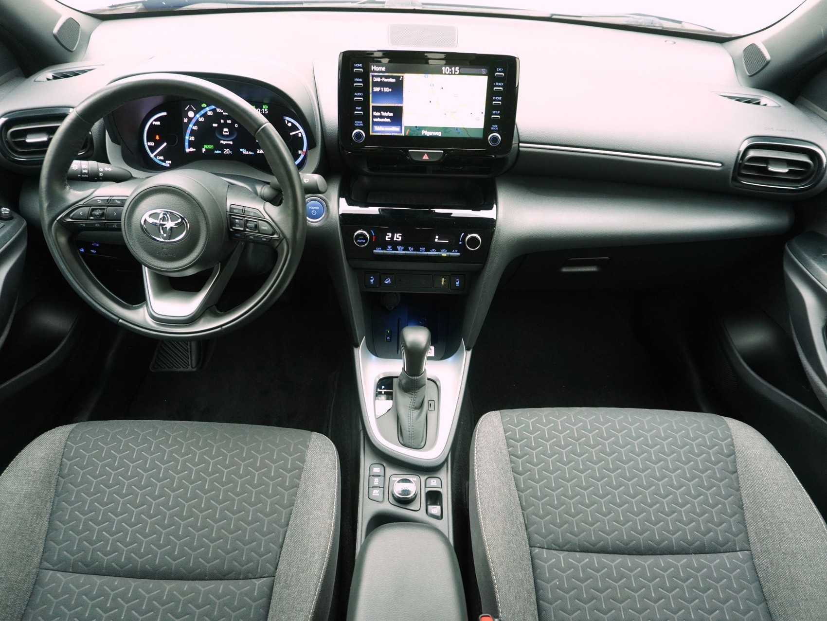 TOYOTA Yaris Cross 1.5 VVT-i HSD Trend AWD-i-image-13
