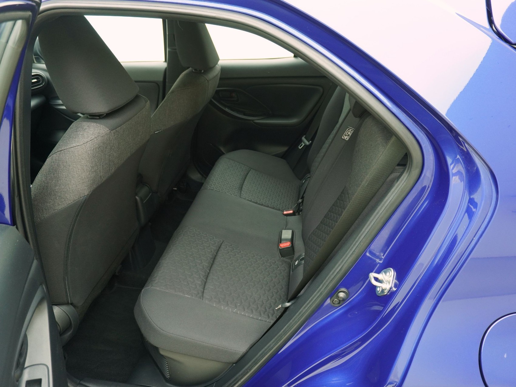 TOYOTA Yaris Cross 1.5 VVT-i HSD Trend AWD-i-image-11