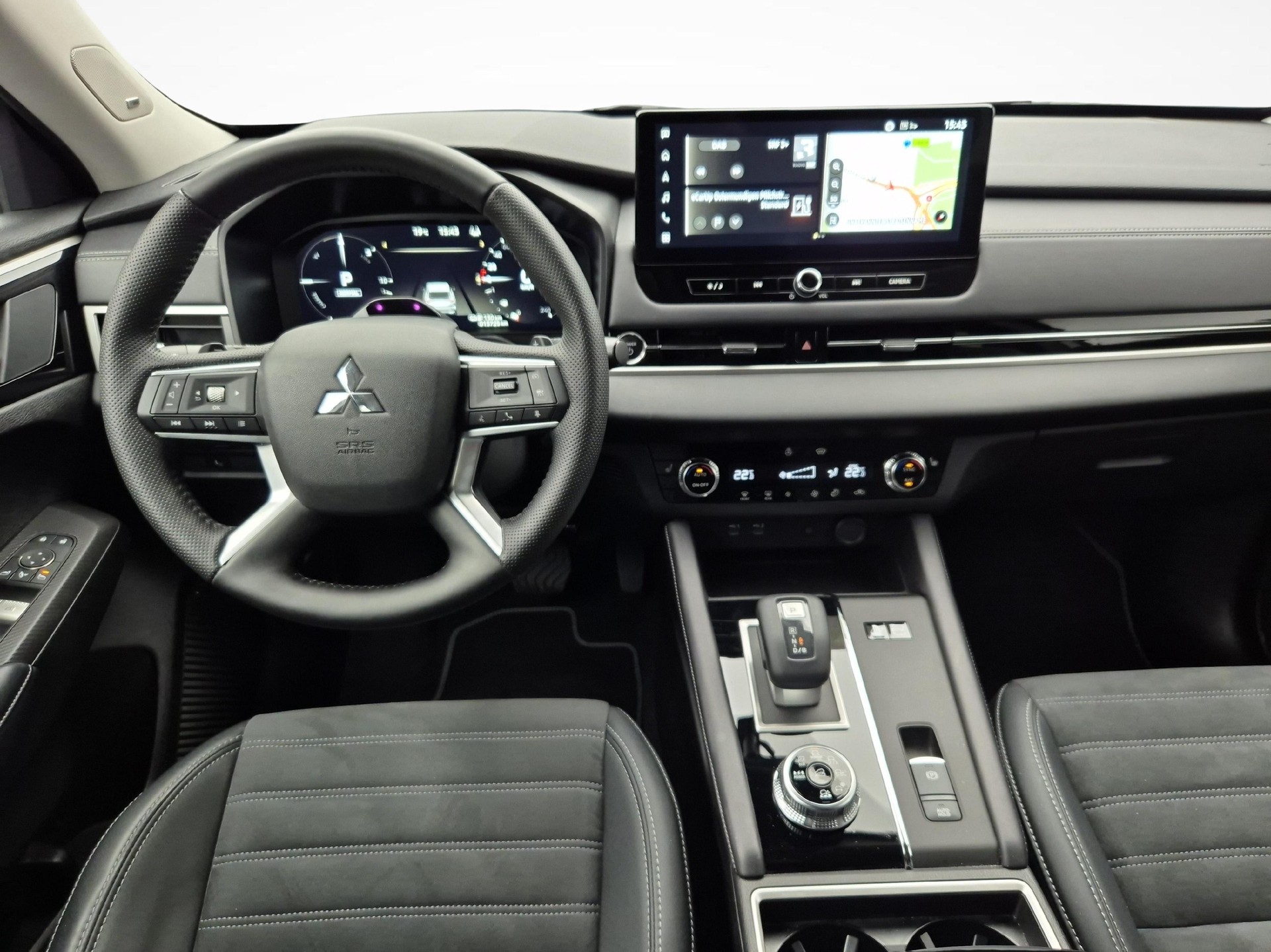 MITSUBISHI Outlander 2.4 PHEV Intense 4x4-image-6