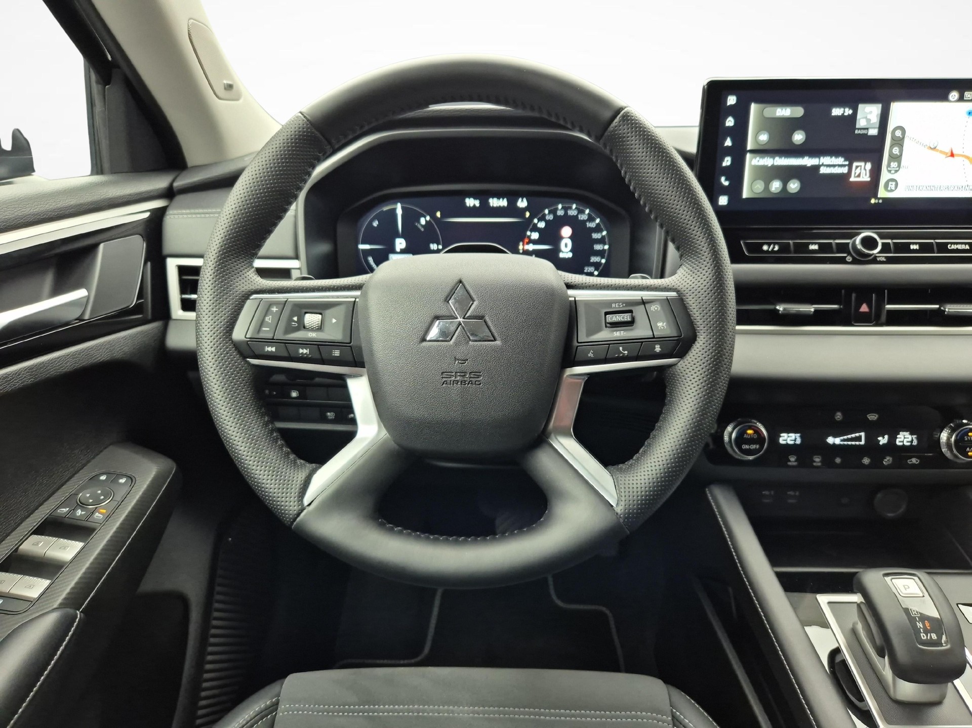 MITSUBISHI Outlander 2.4 PHEV Intense 4x4-image-9