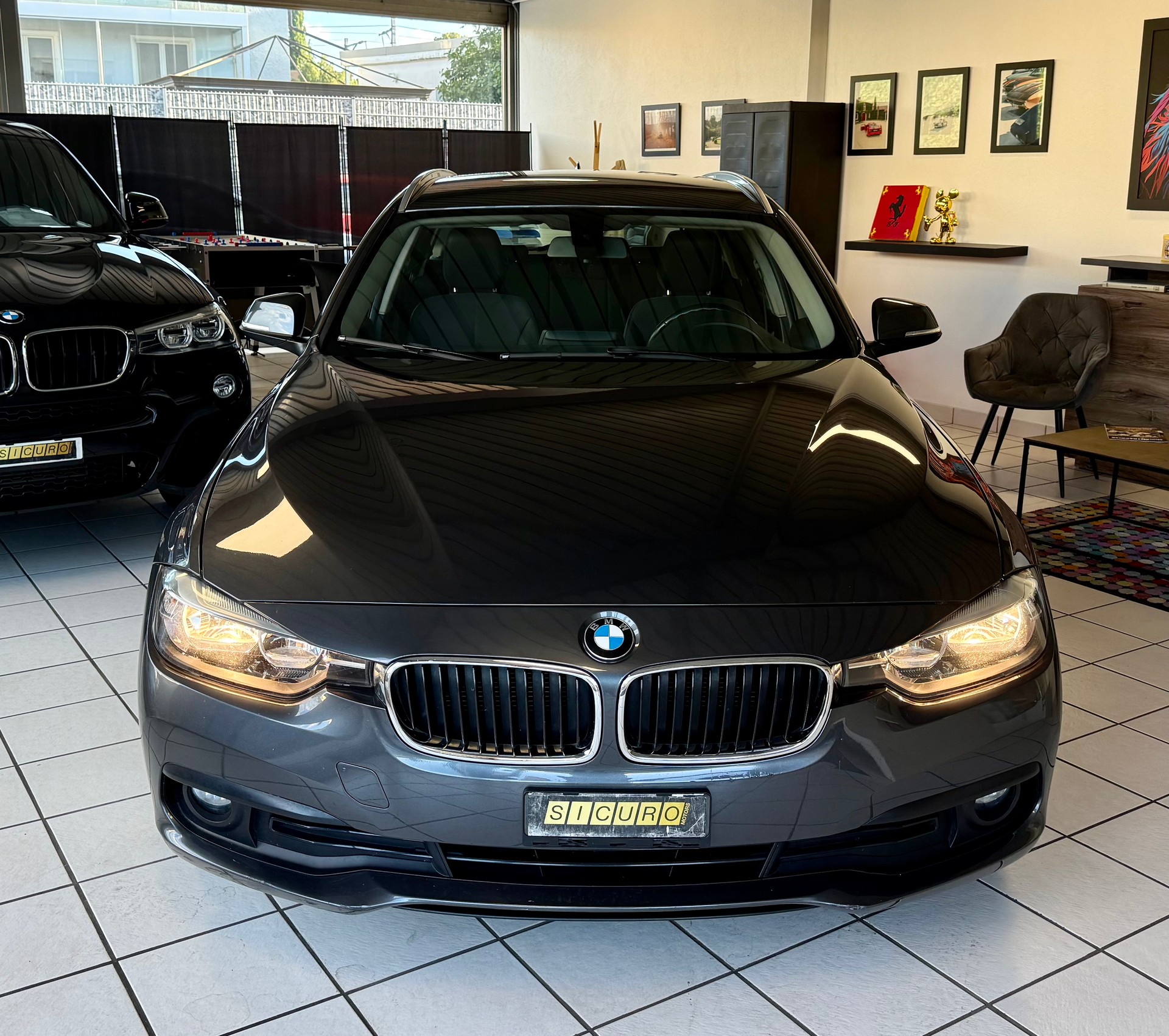 BMW 320d Efficient Dynamics Edition Touring Steptronic-image-2