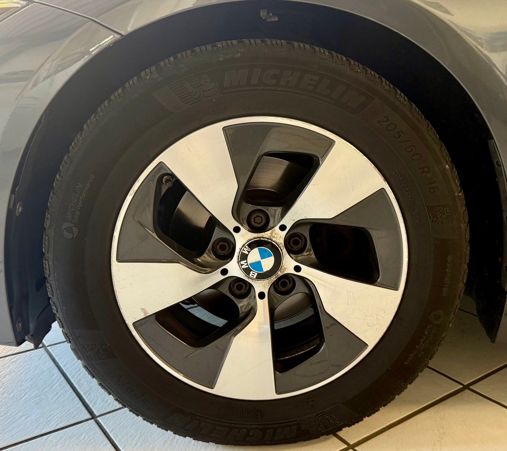BMW 320d Efficient Dynamics Edition Touring Steptronic-image-5