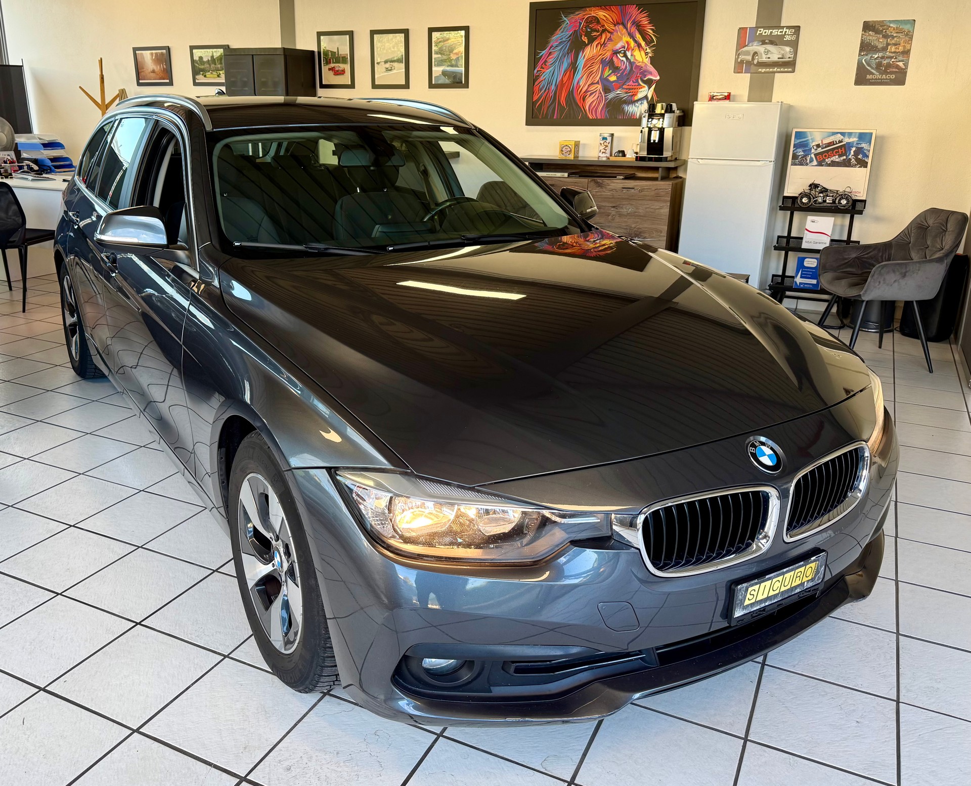 BMW 320d Efficient Dynamics Edition Touring Steptronic-image-0