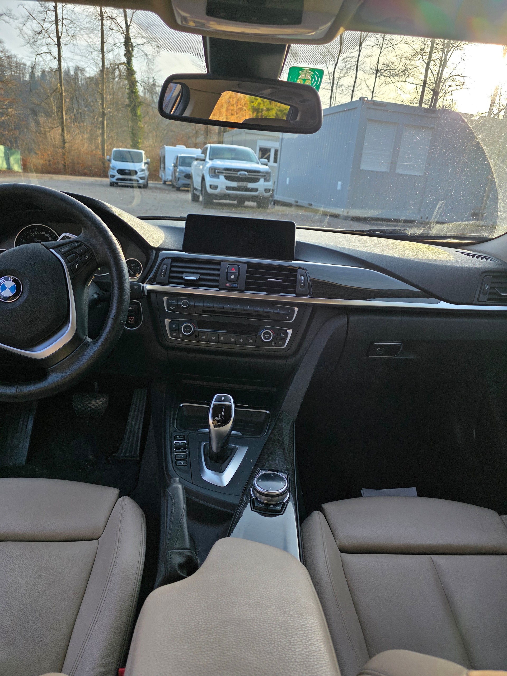 BMW 335d xDrive Touring Steptronic-image-10