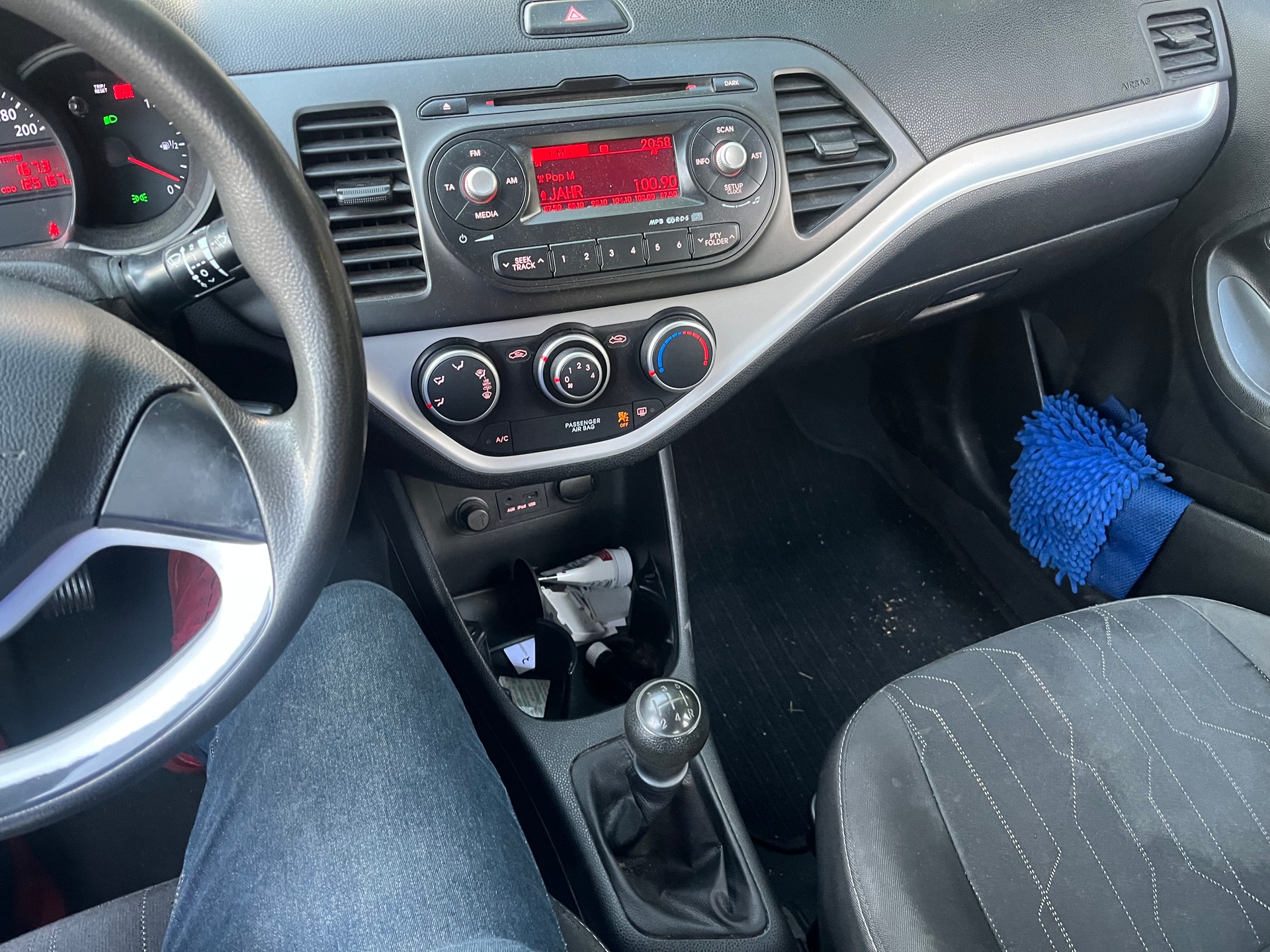 KIA Picanto 1.0 CVVT Style-image-5