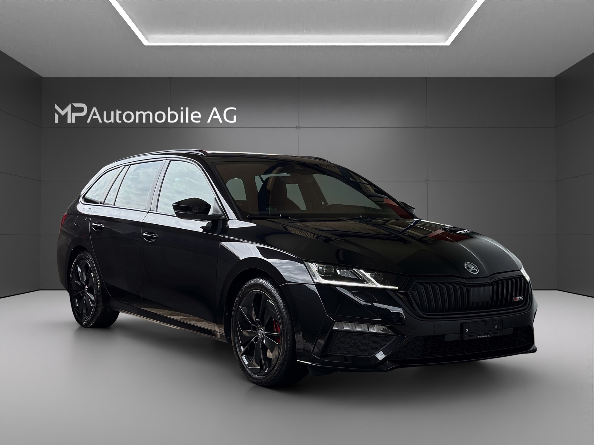 SKODA Octavia Combi 2.0 TDI DSG RS 4x4-image-1